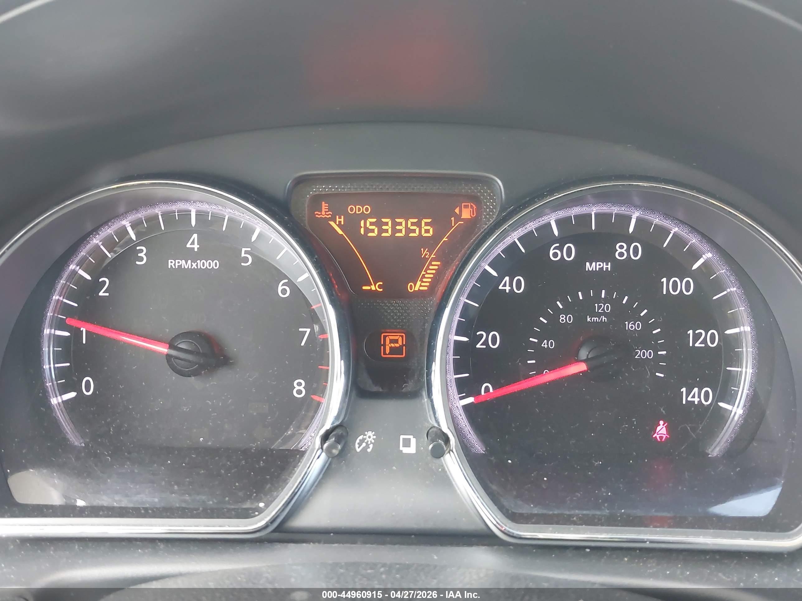 NISSAN VERSA image 7