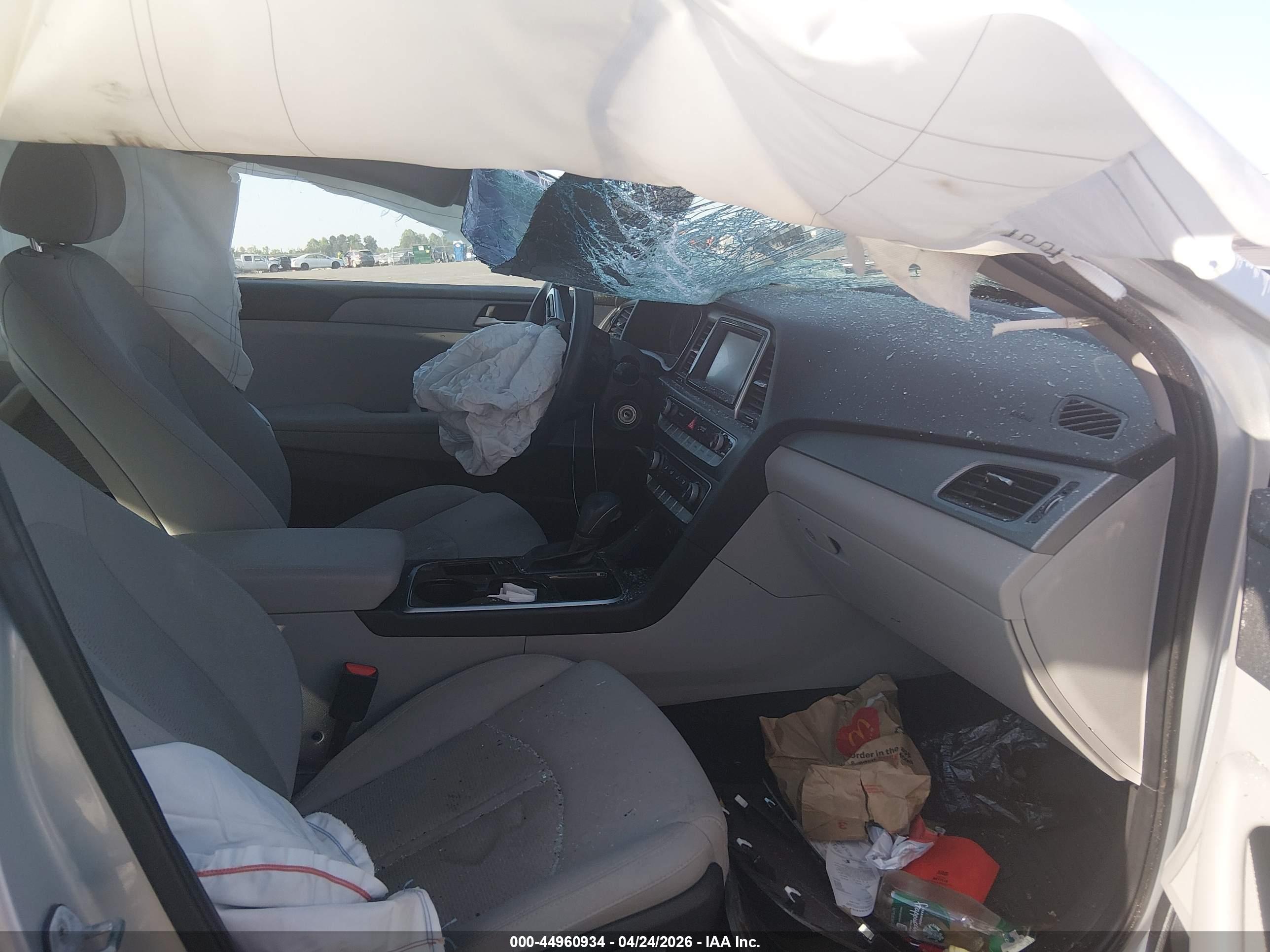 HYUNDAI SONATA image 5