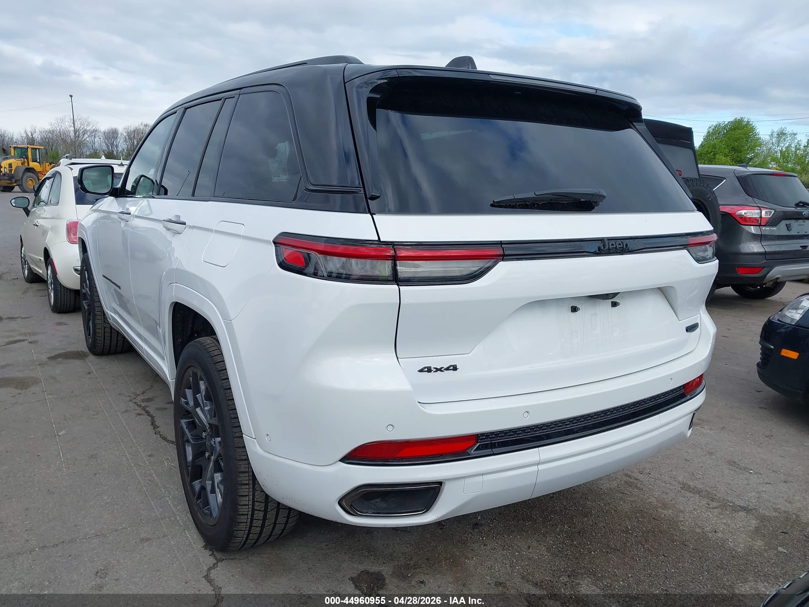 JEEP GRAND image 3