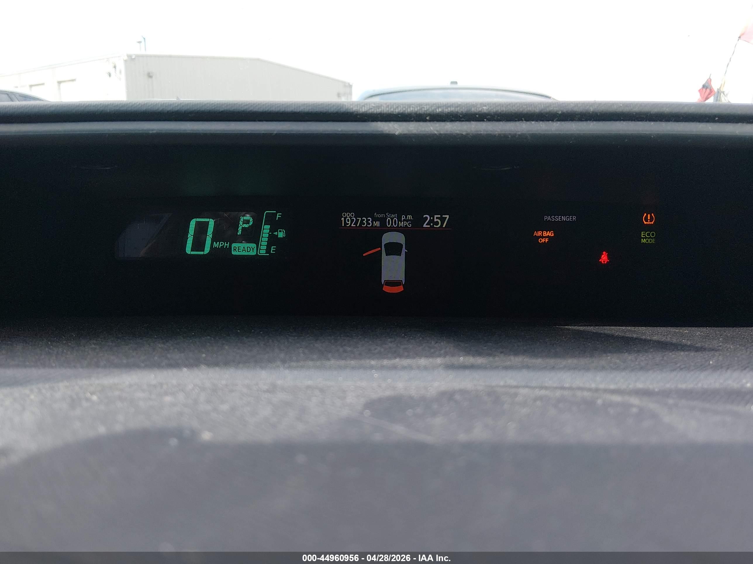 TOYOTA PRIUS image 7