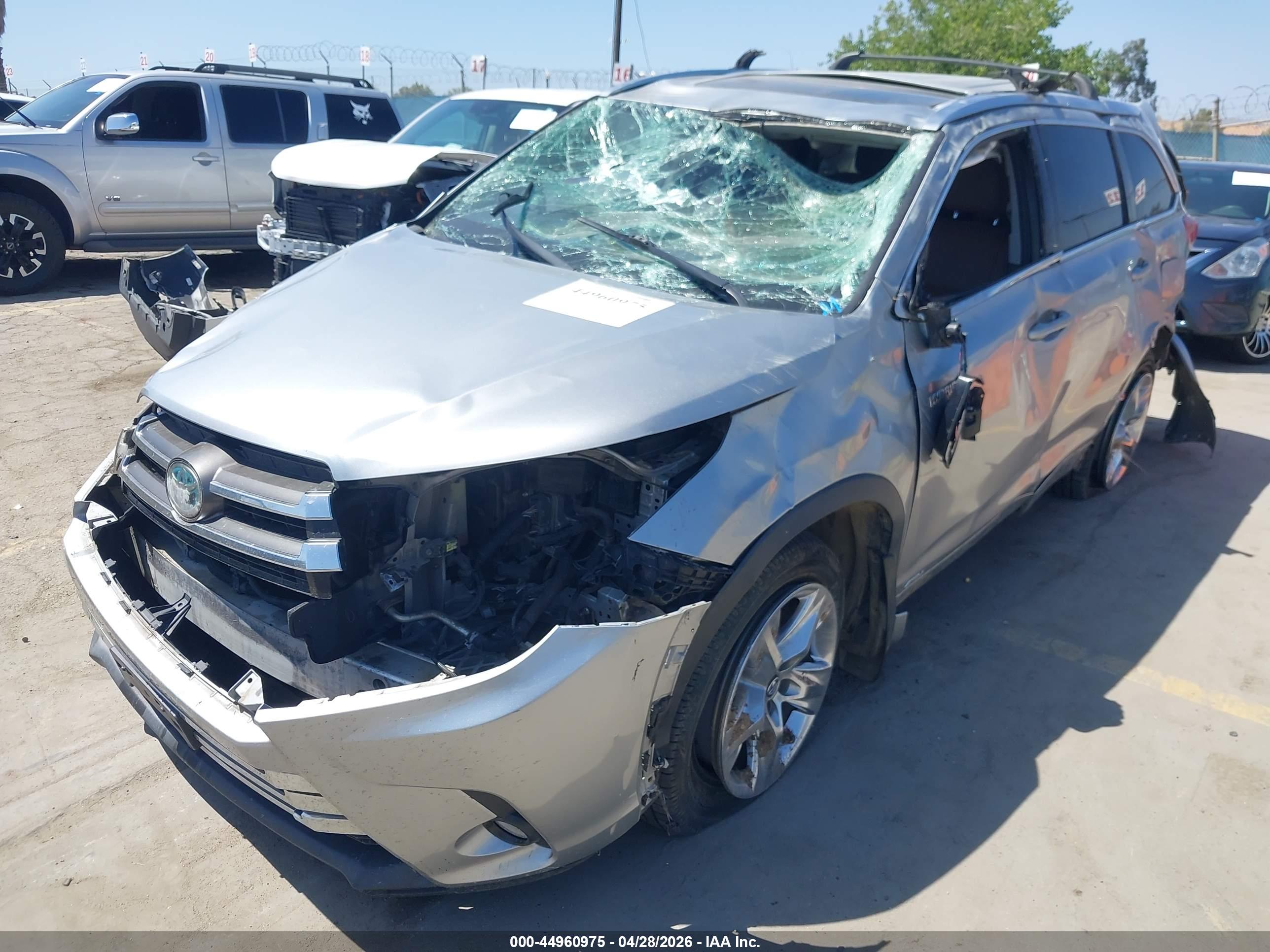 TOYOTA HIGHLANDER image 2