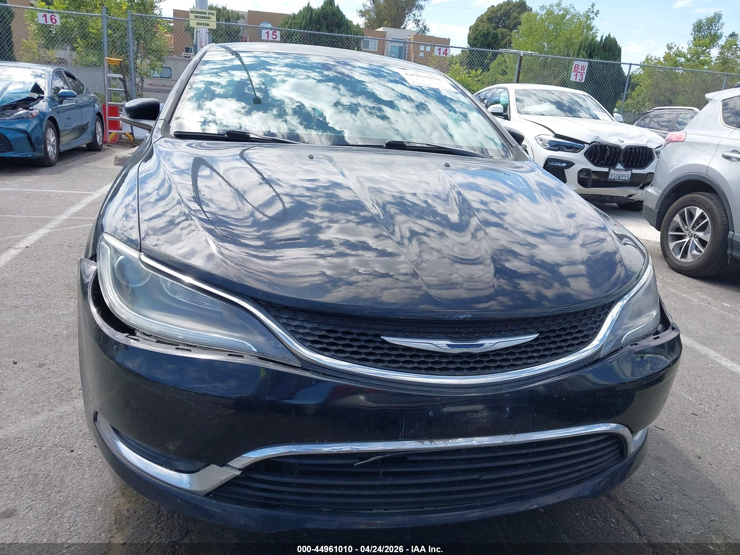 CHRYSLER 200 image 6