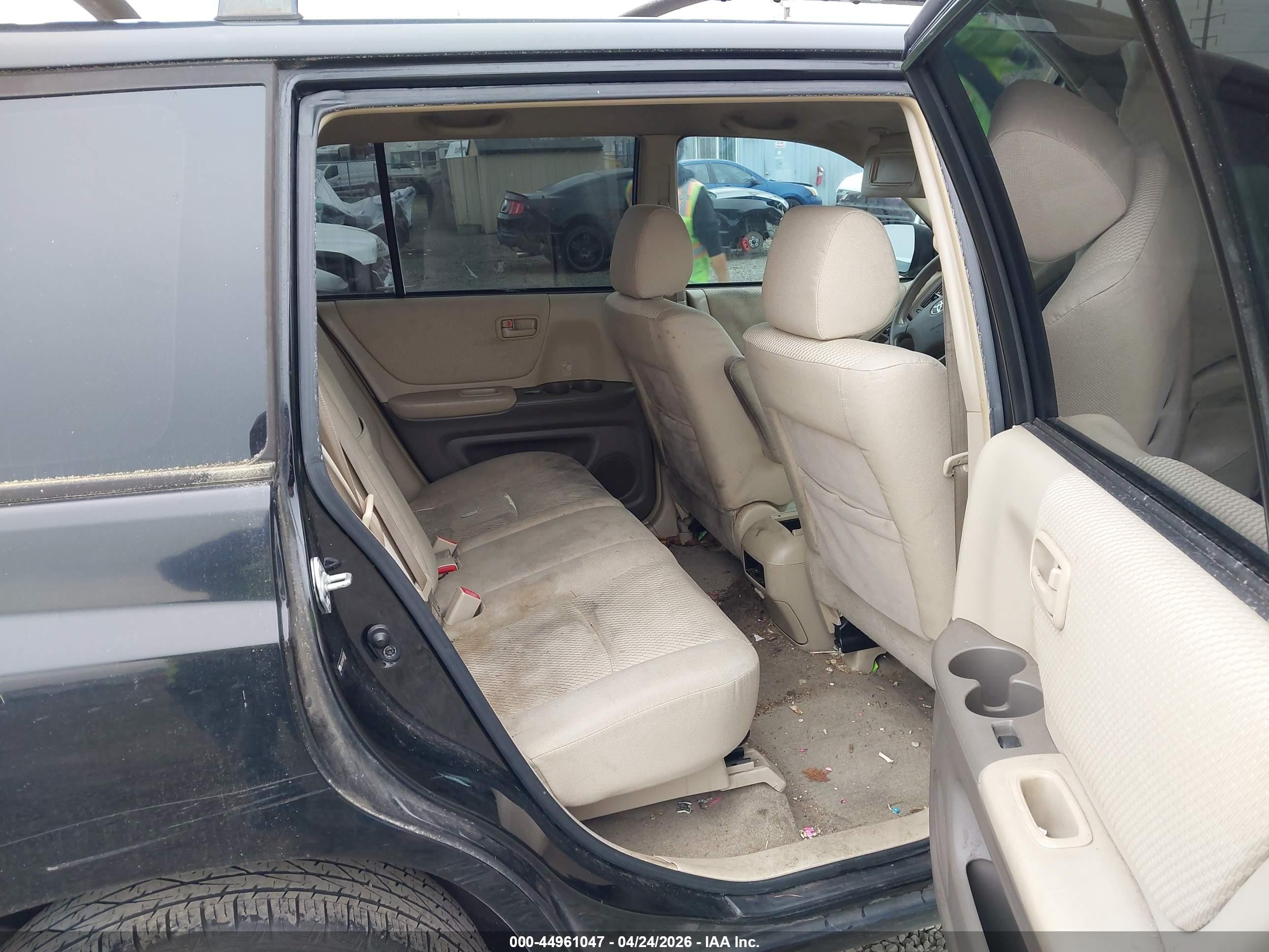 TOYOTA HIGHLANDER image 8