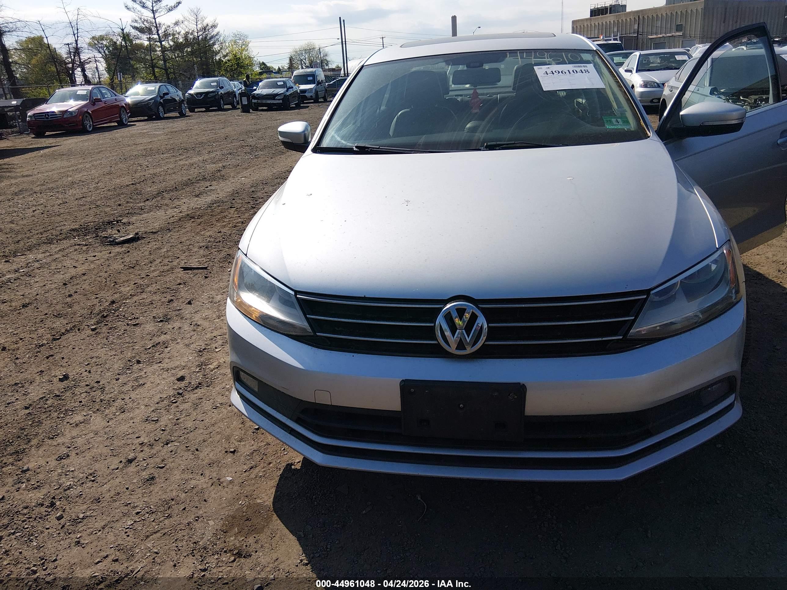 VOLKSWAGEN JETTA image 6