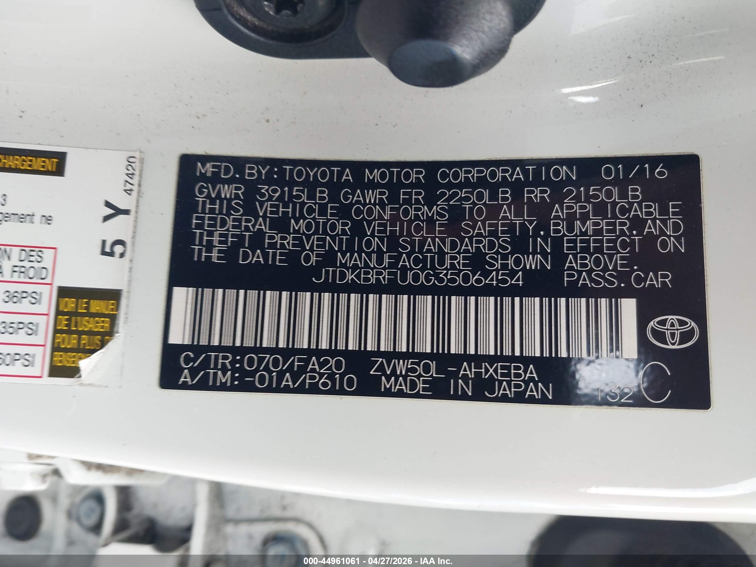 TOYOTA PRIUS image 9