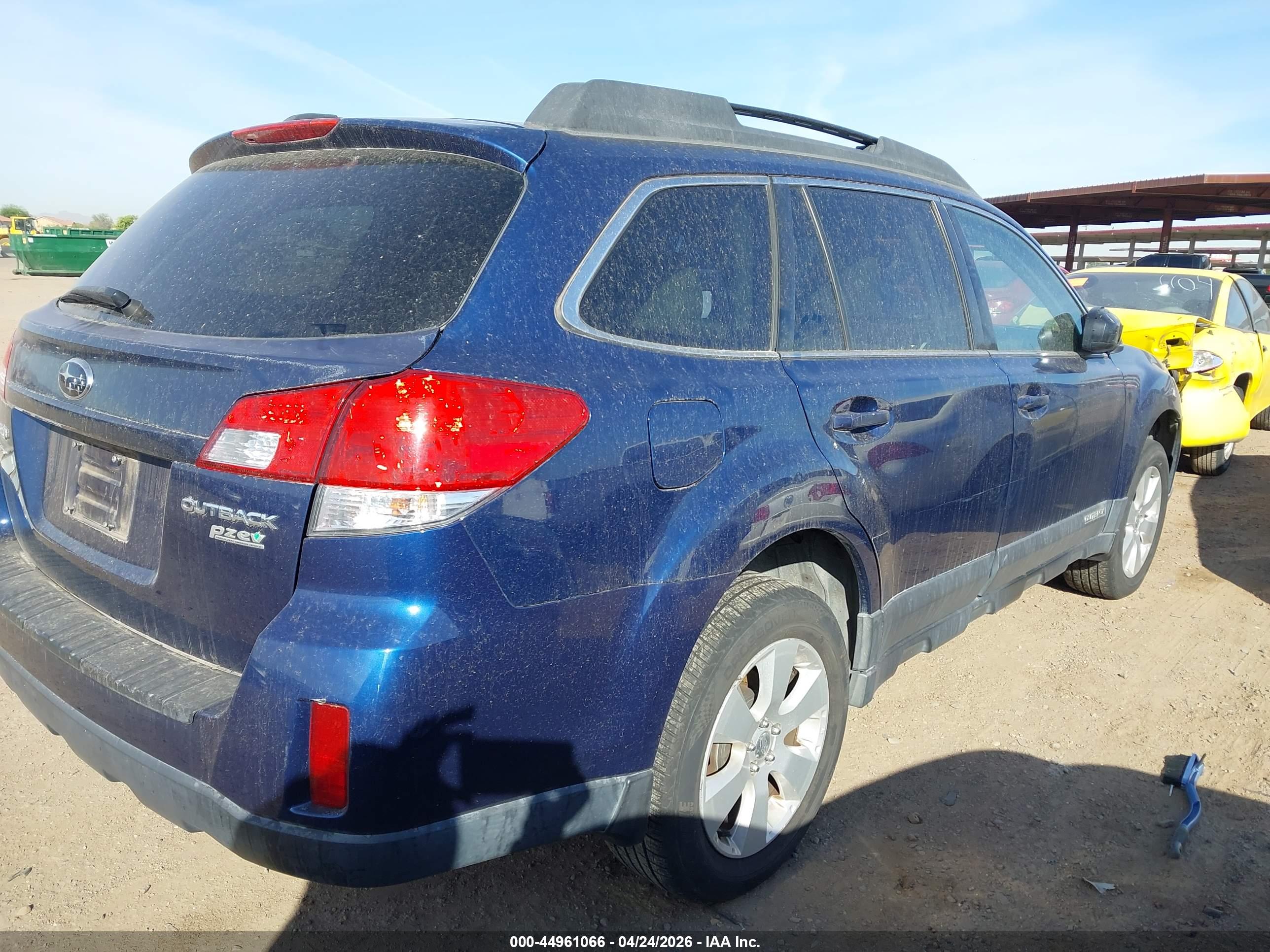SUBARU OUTBACK image 4