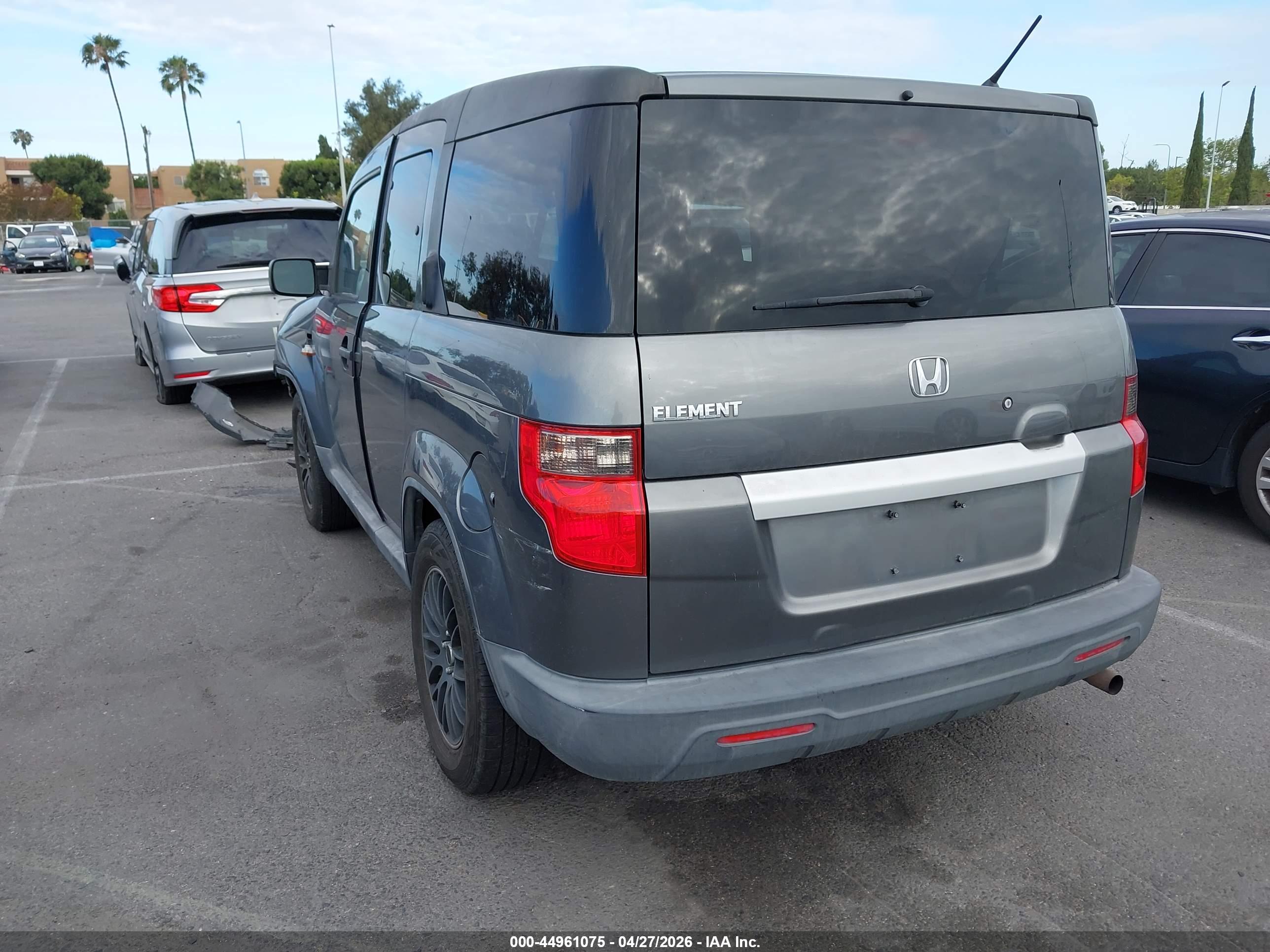 HONDA ELEMENT image 3