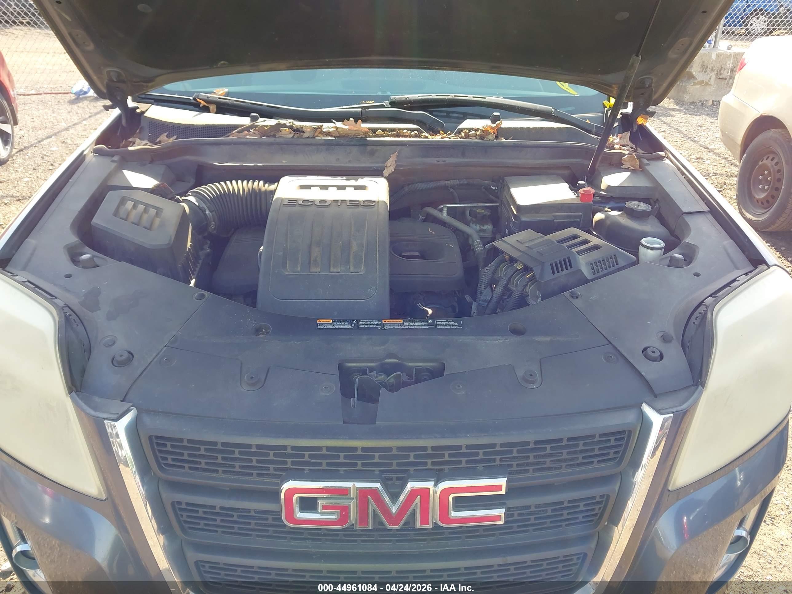 GMC TERRAIN image 10