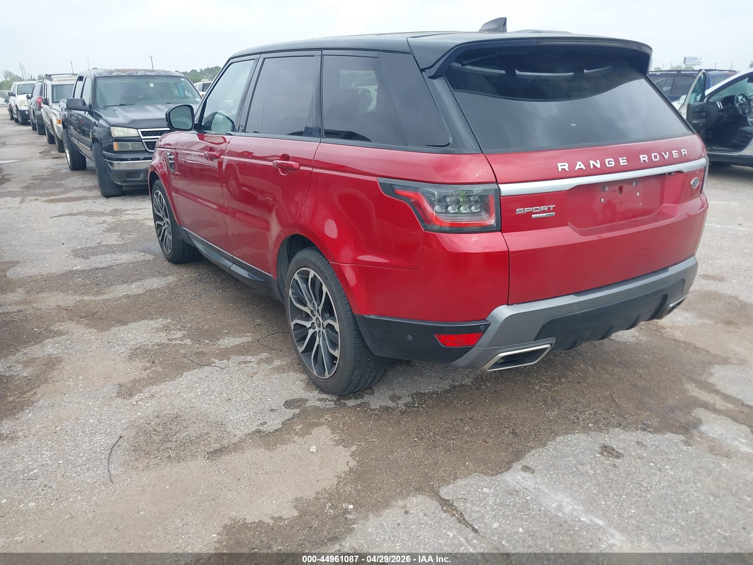 LAND ROVER image 3