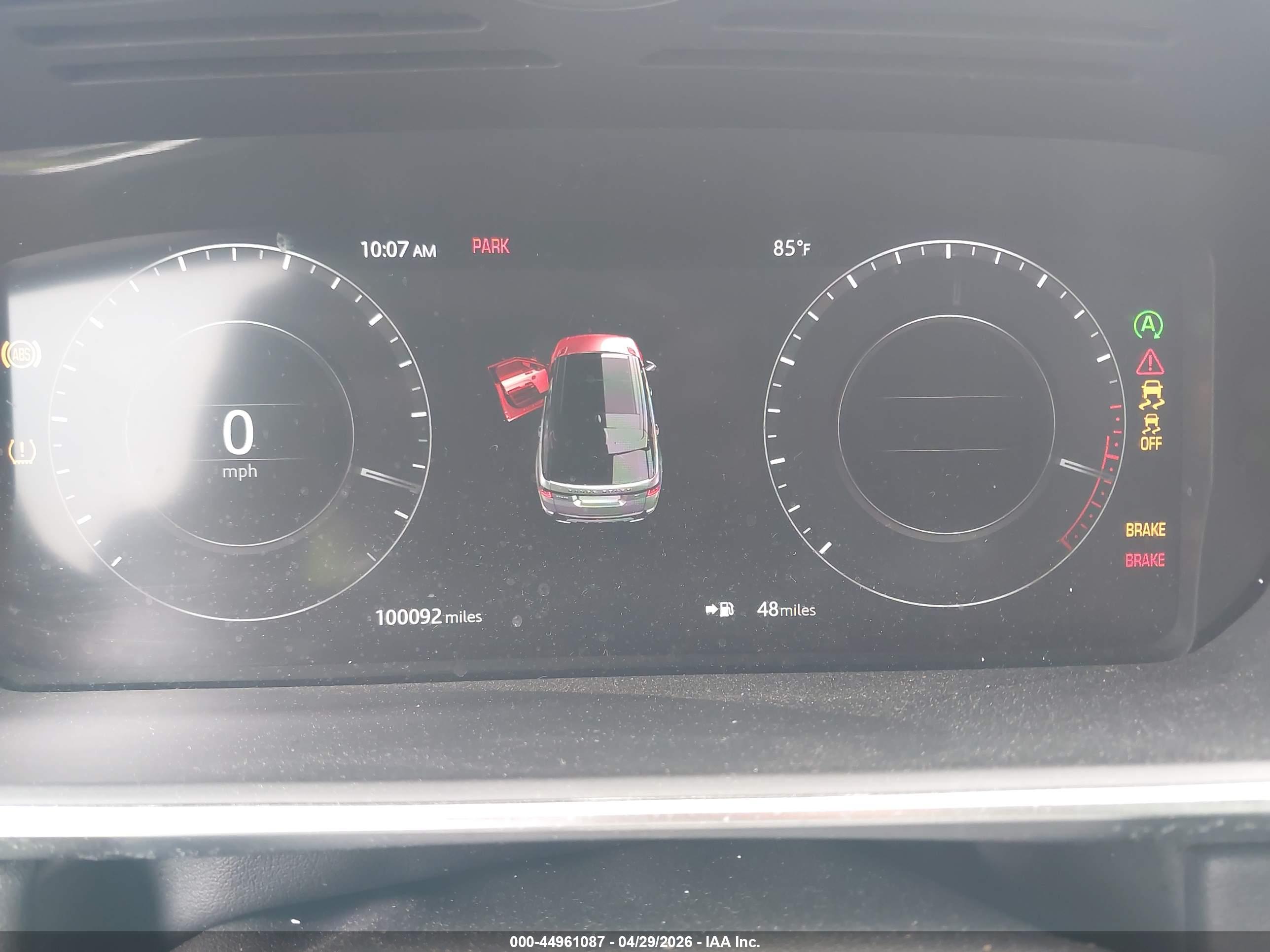 LAND ROVER image 7