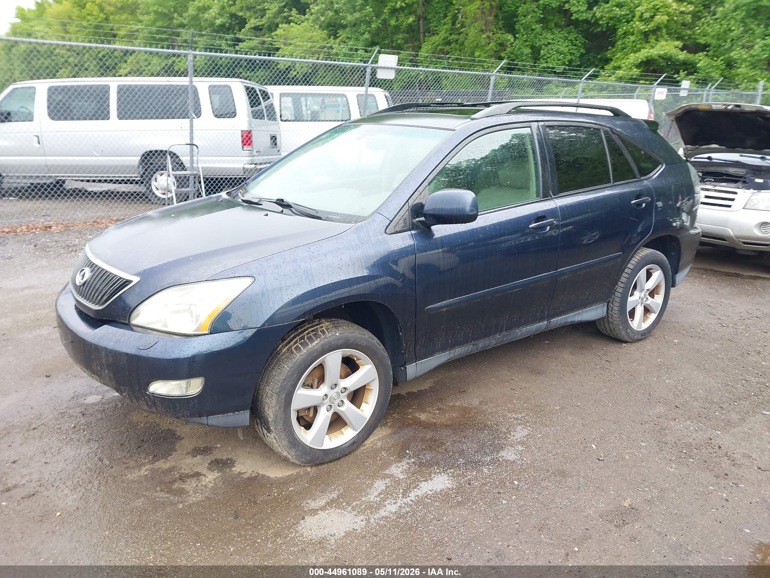 LEXUS RX image 2