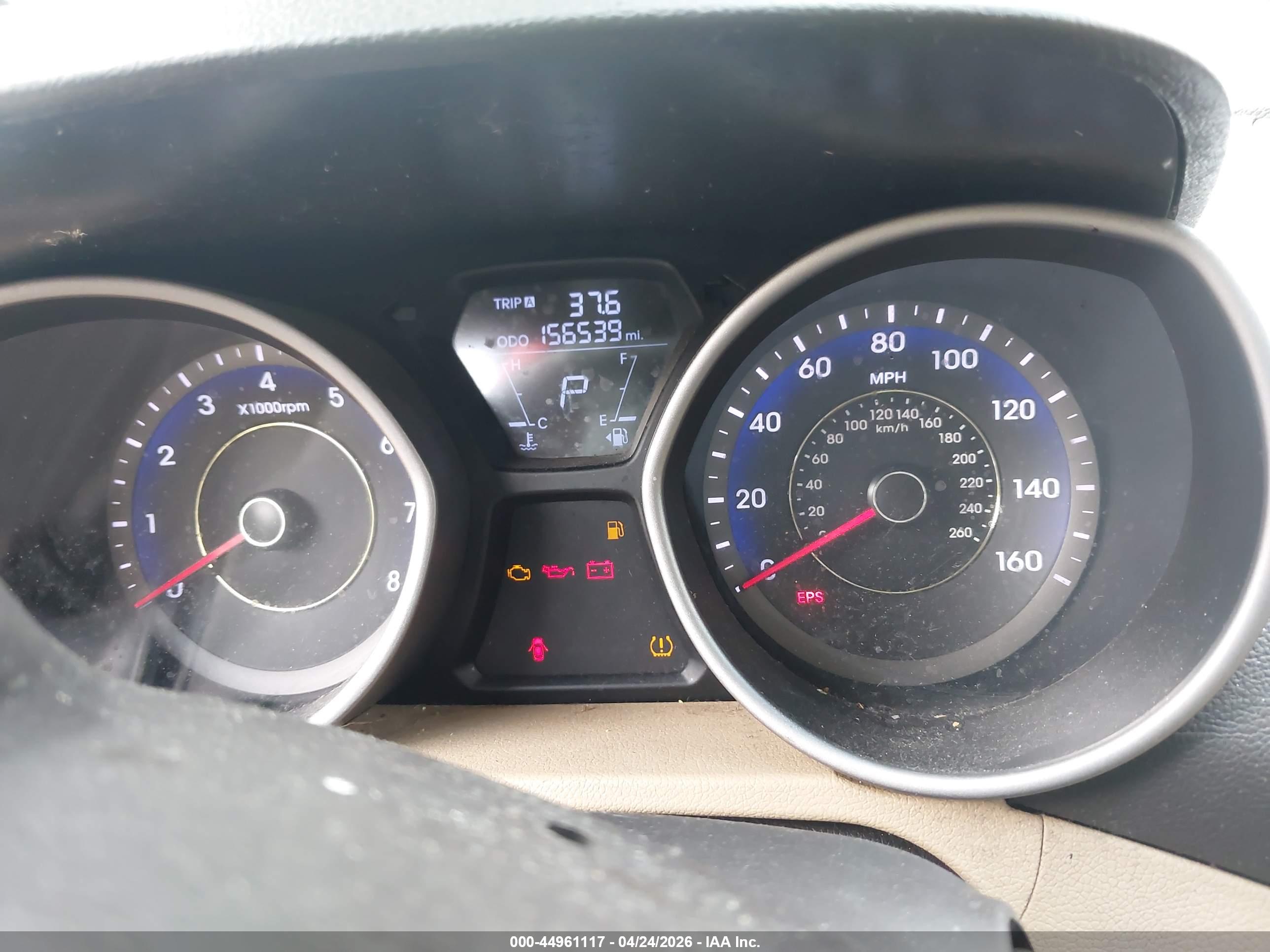 HYUNDAI ELANTRA image 7
