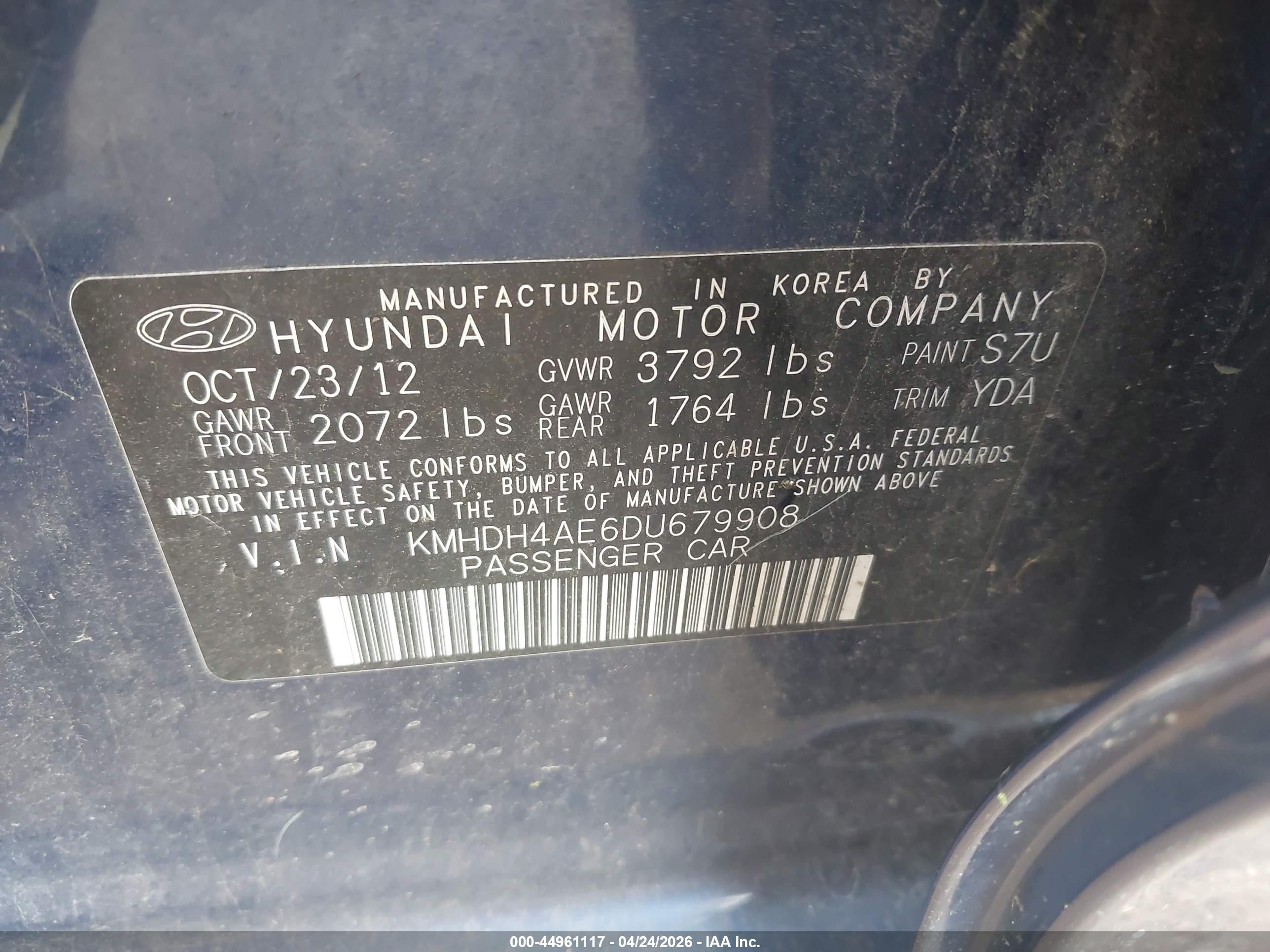 HYUNDAI ELANTRA image 9