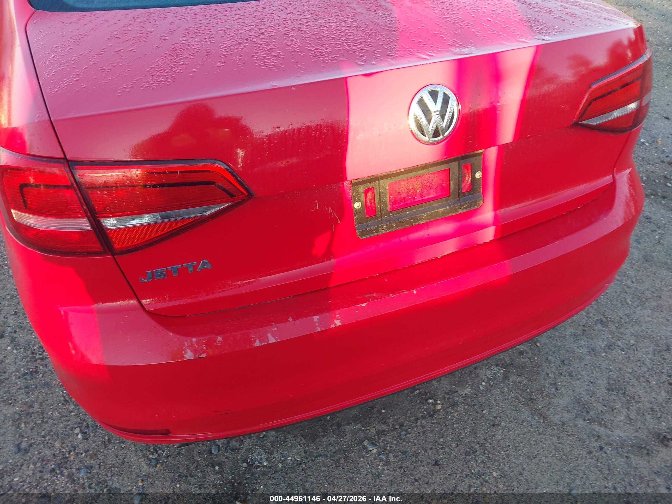VOLKSWAGEN JETTA image 6