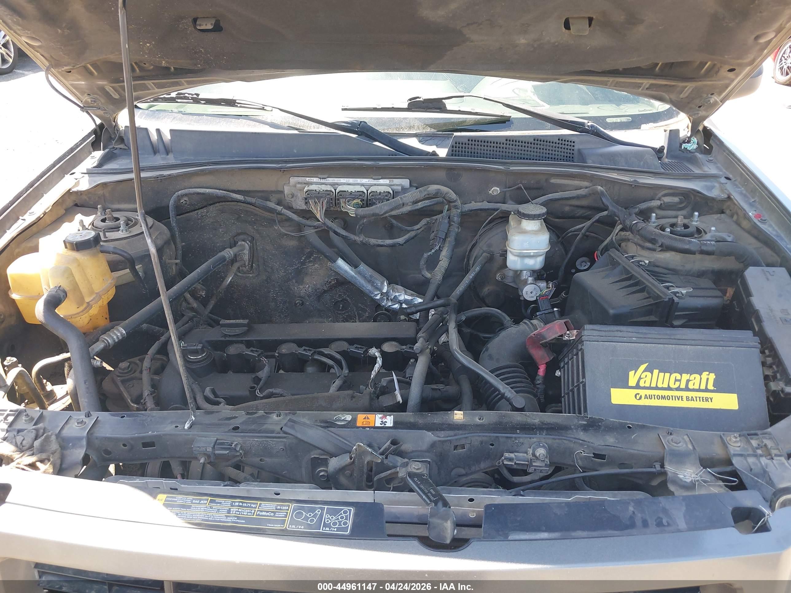 FORD ESCAPE image 10
