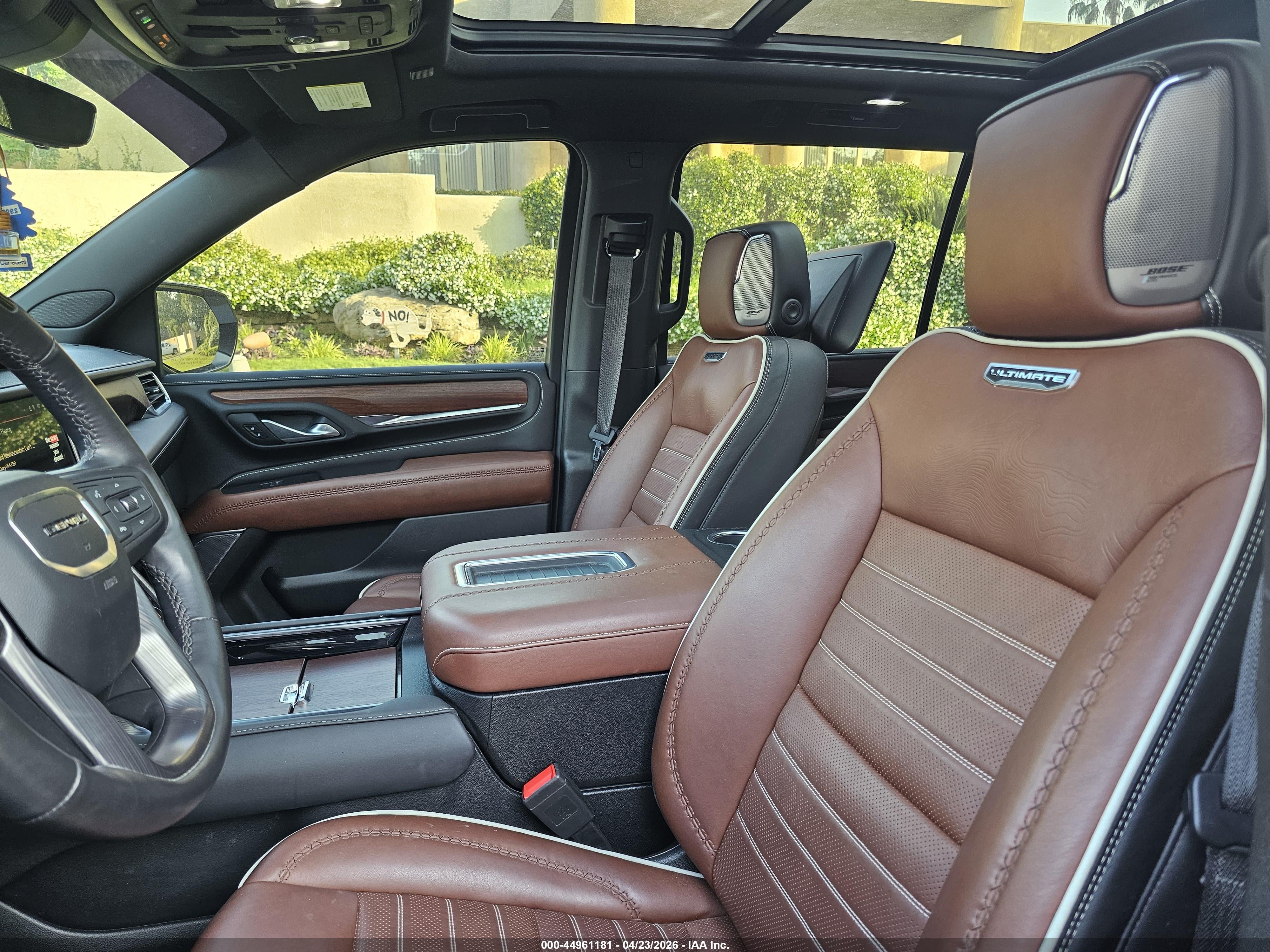 GMC YUKON image 5