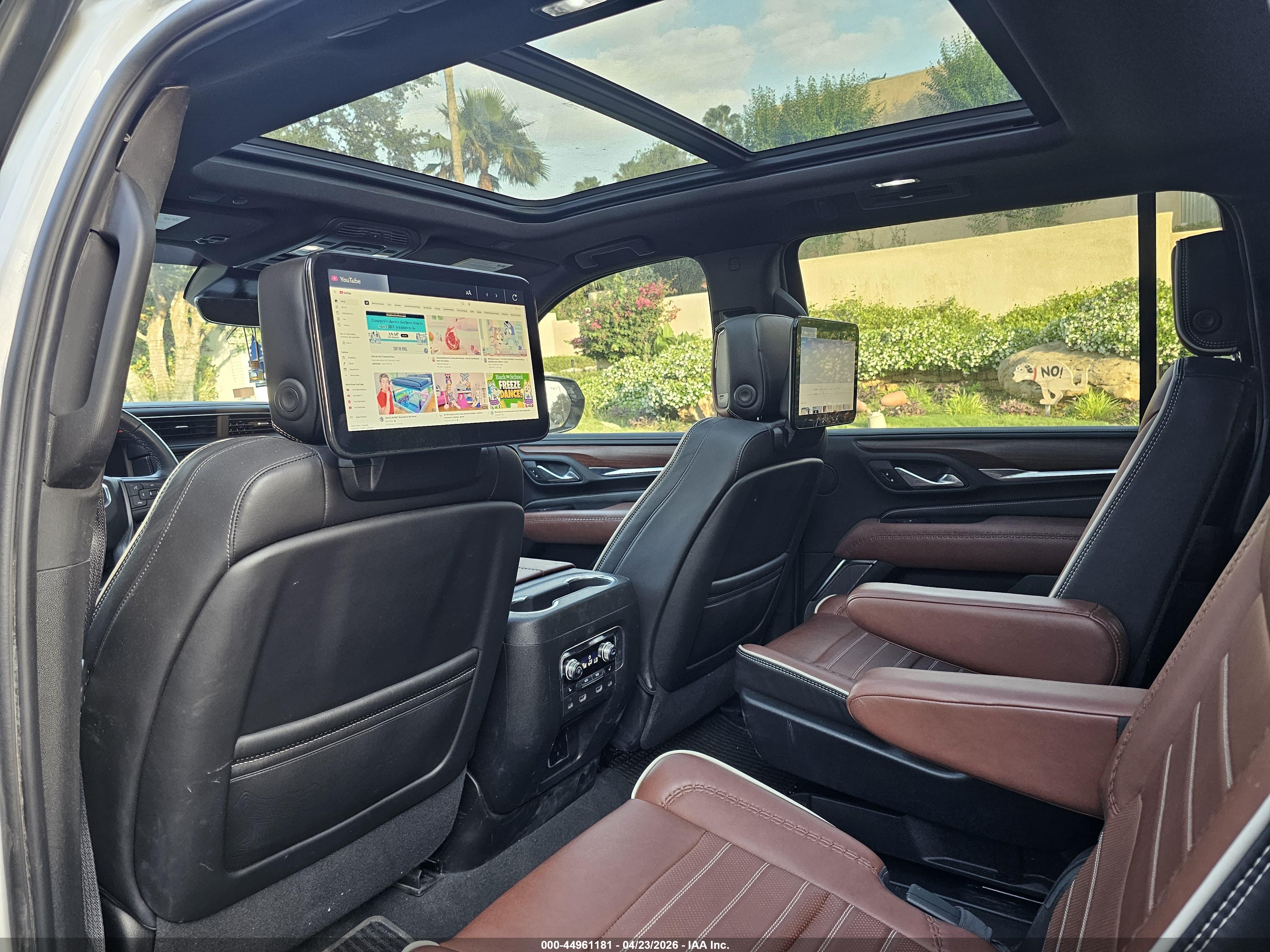 GMC YUKON image 8