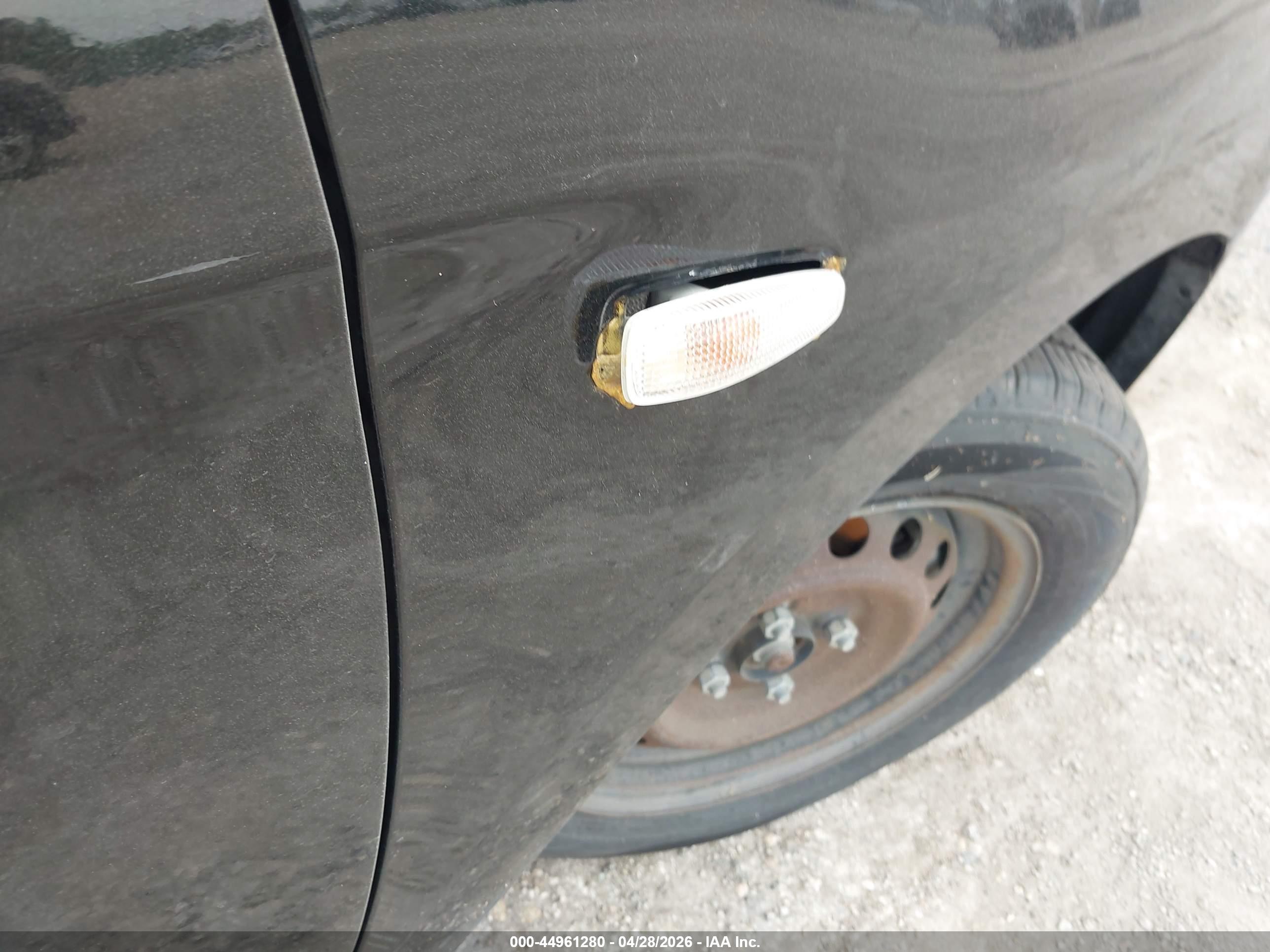 MITSUBISHI MIRAGE image 6