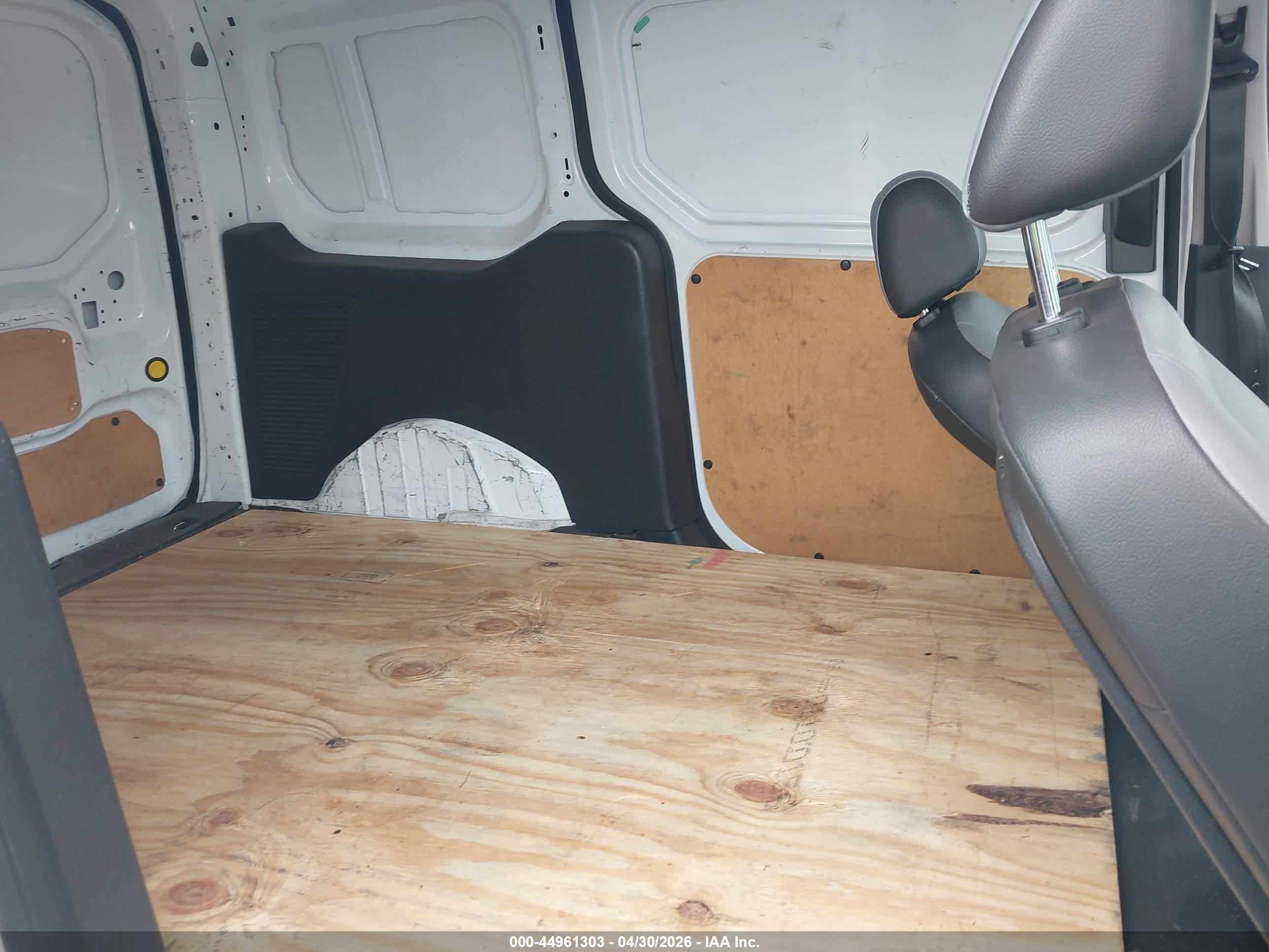 FORD TRANSIT image 8