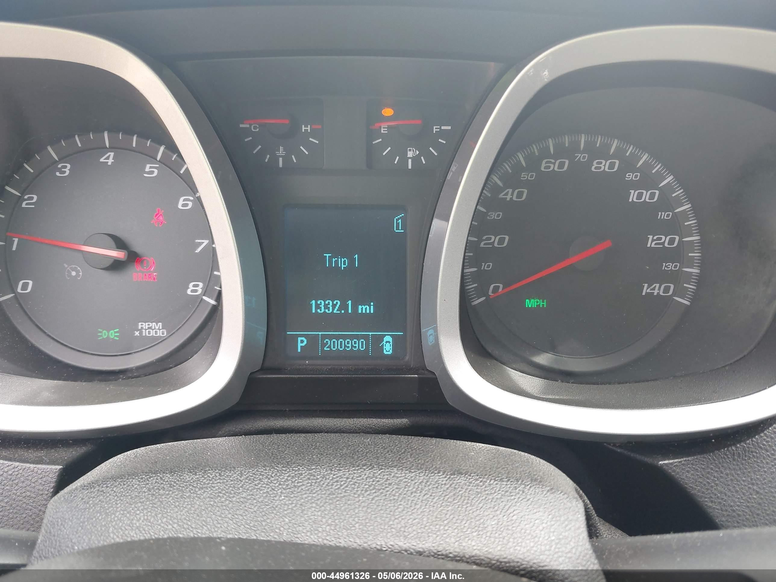 CHEVROLET EQUINOX image 7