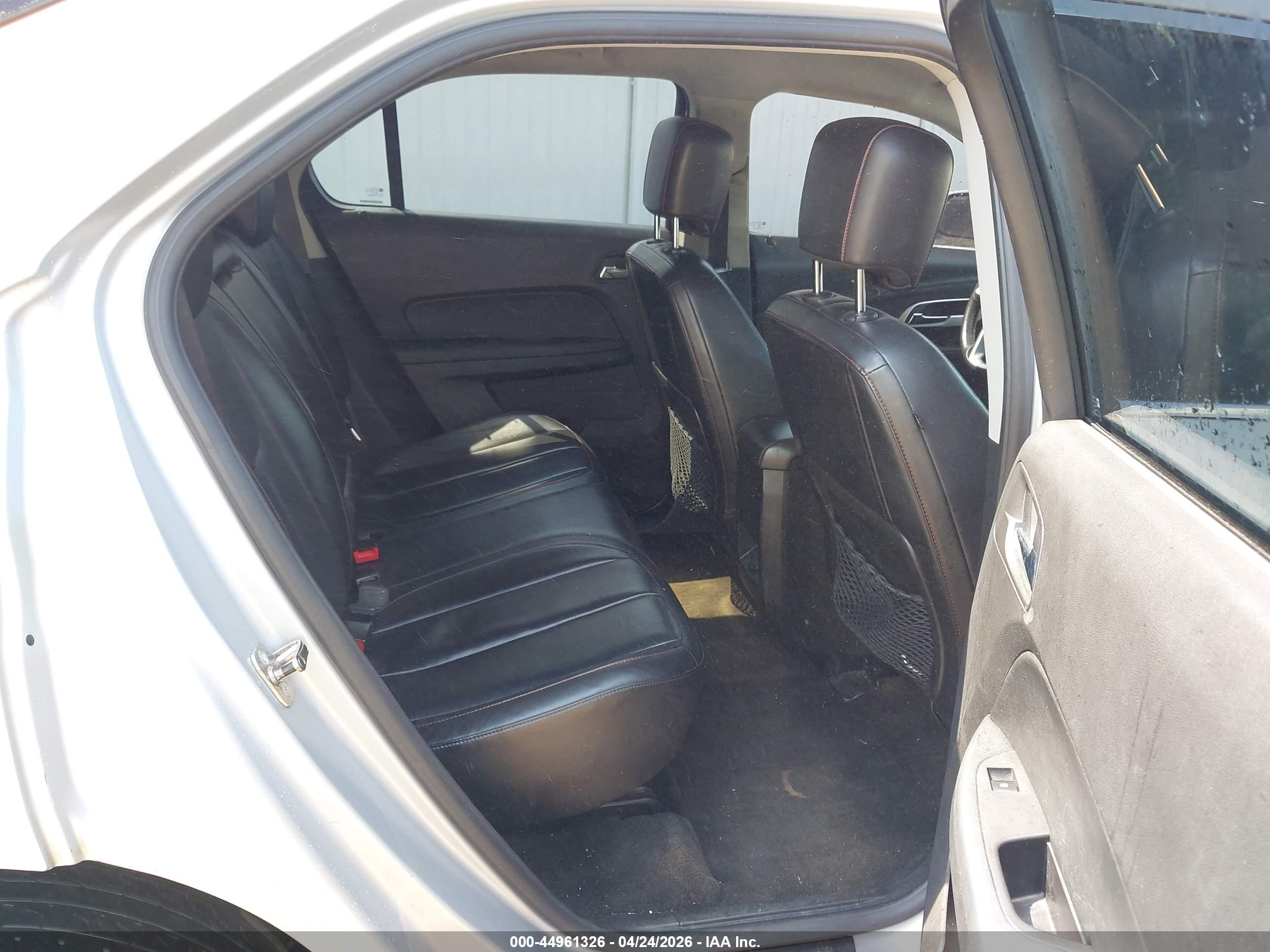 CHEVROLET EQUINOX image 8