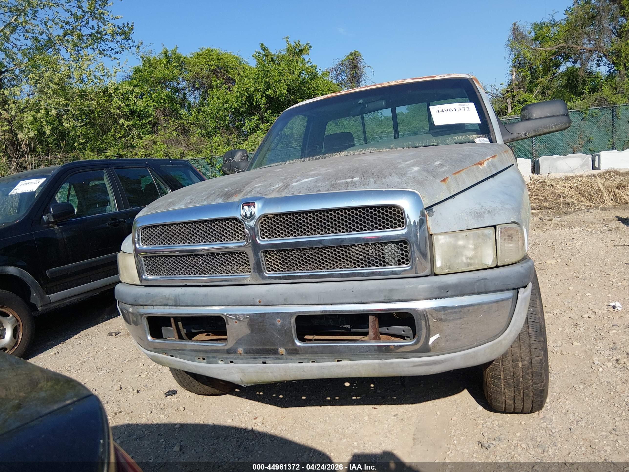 DODGE RAM image 6