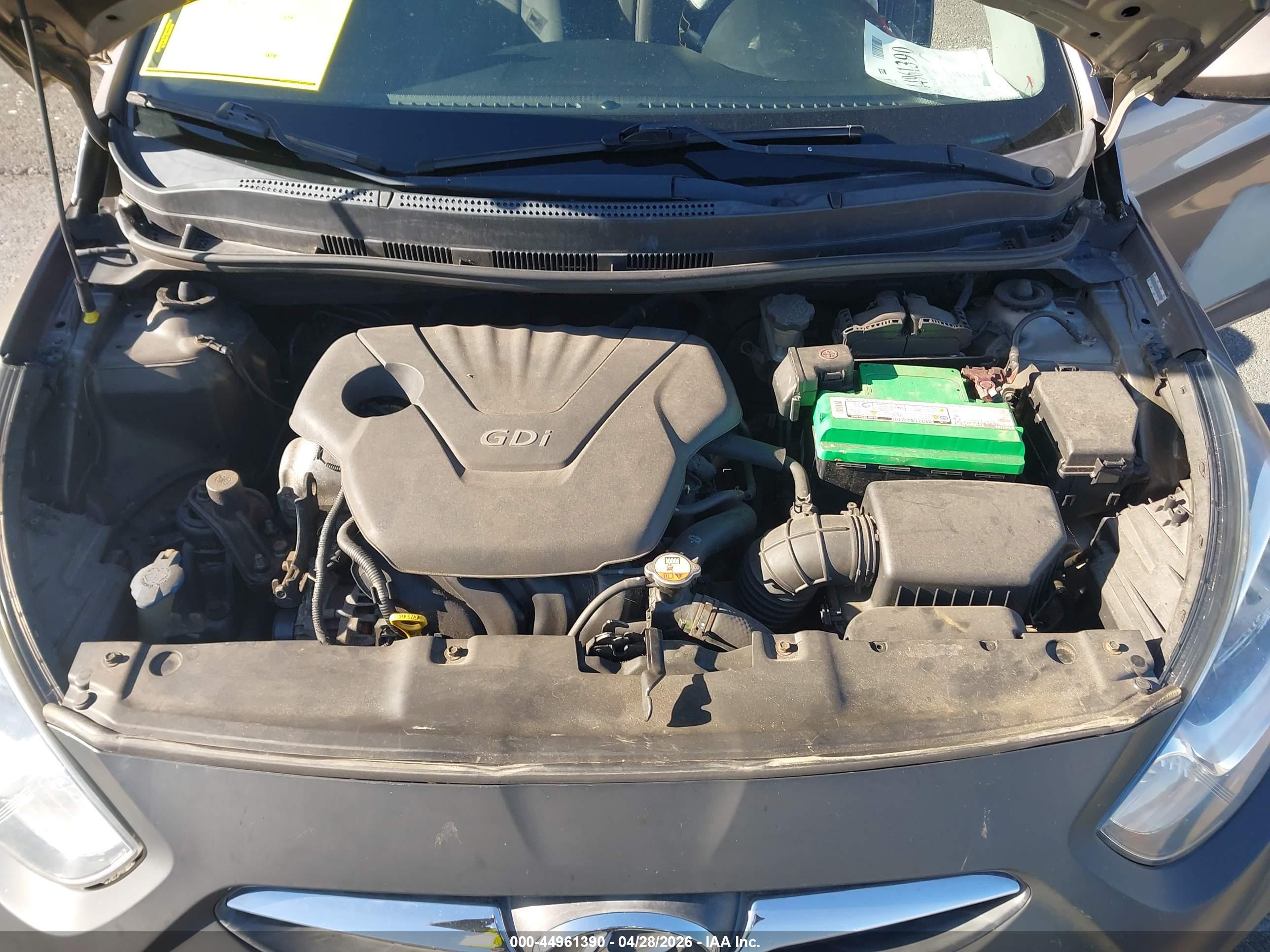 HYUNDAI ACCENT image 10