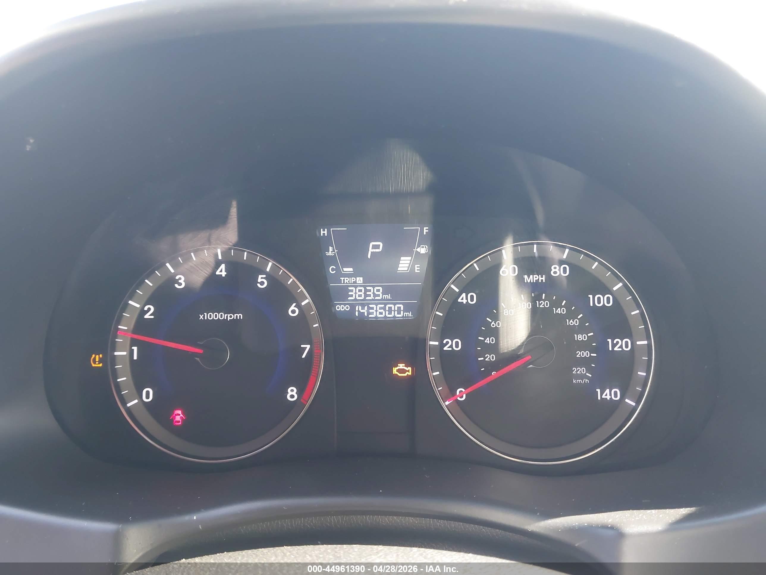 HYUNDAI ACCENT image 7
