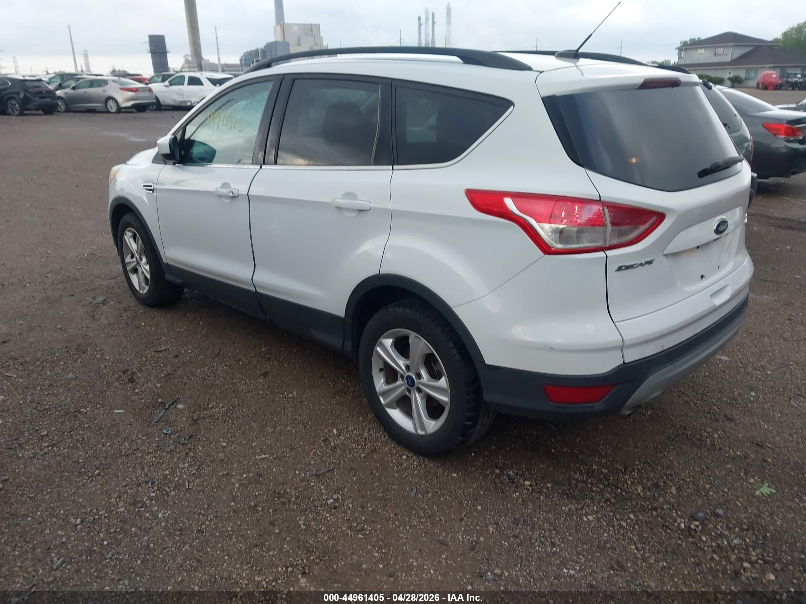 FORD ESCAPE image 3