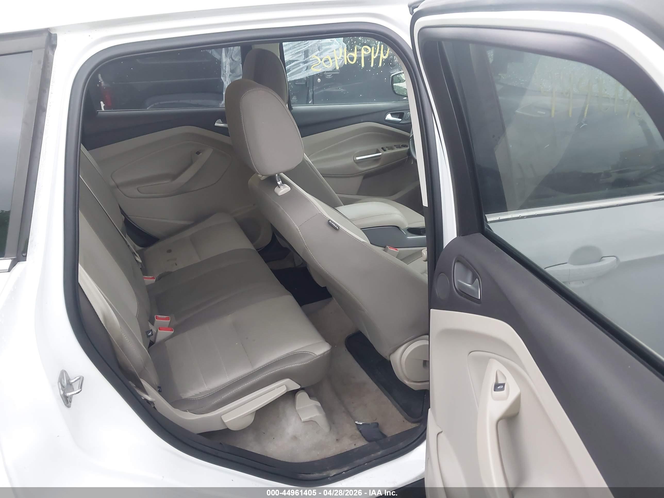 FORD ESCAPE image 8