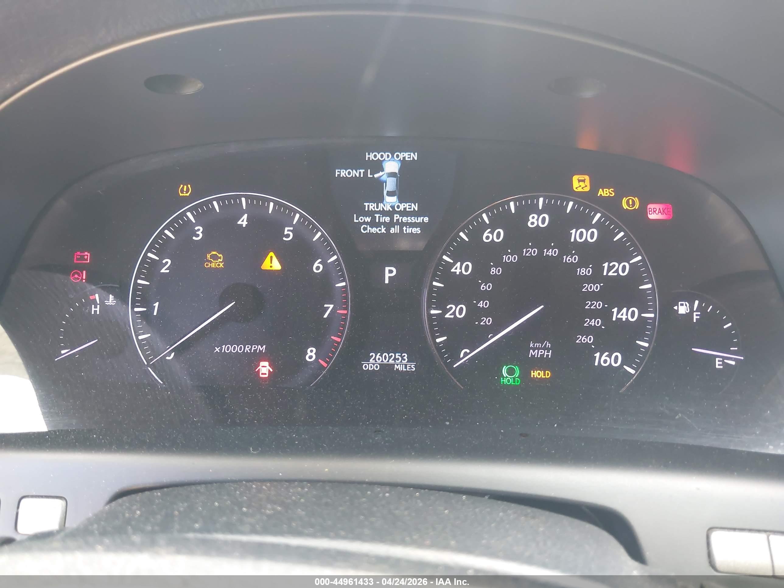 LEXUS LS image 7