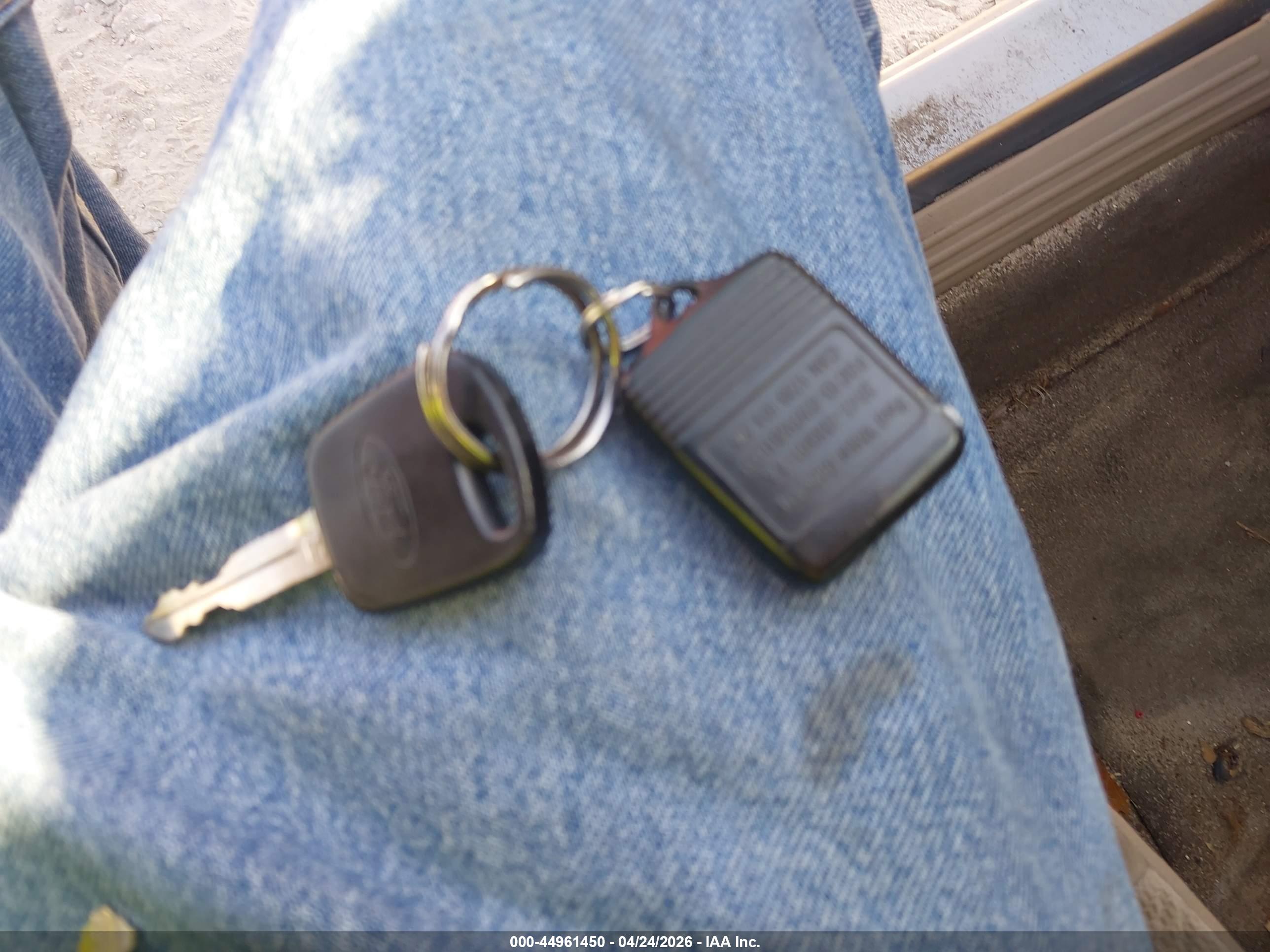 FORD FOCUS image 11