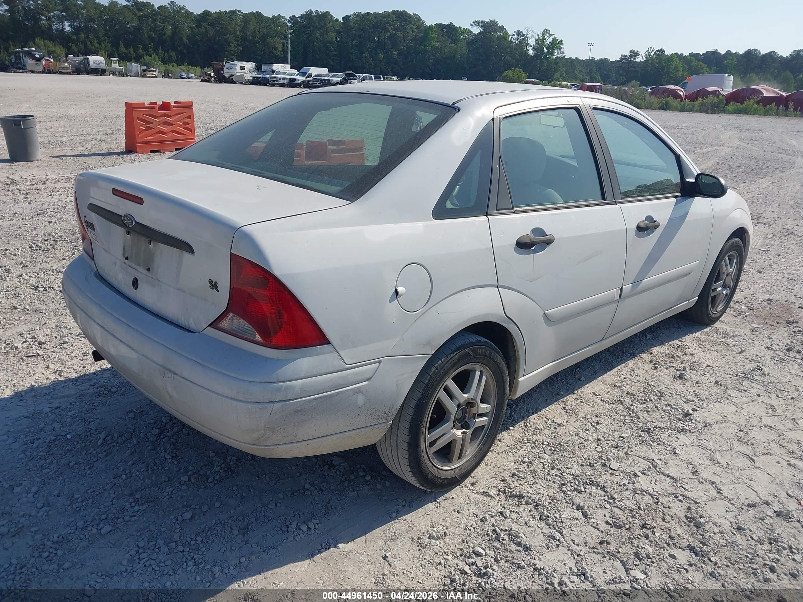FORD FOCUS image 4