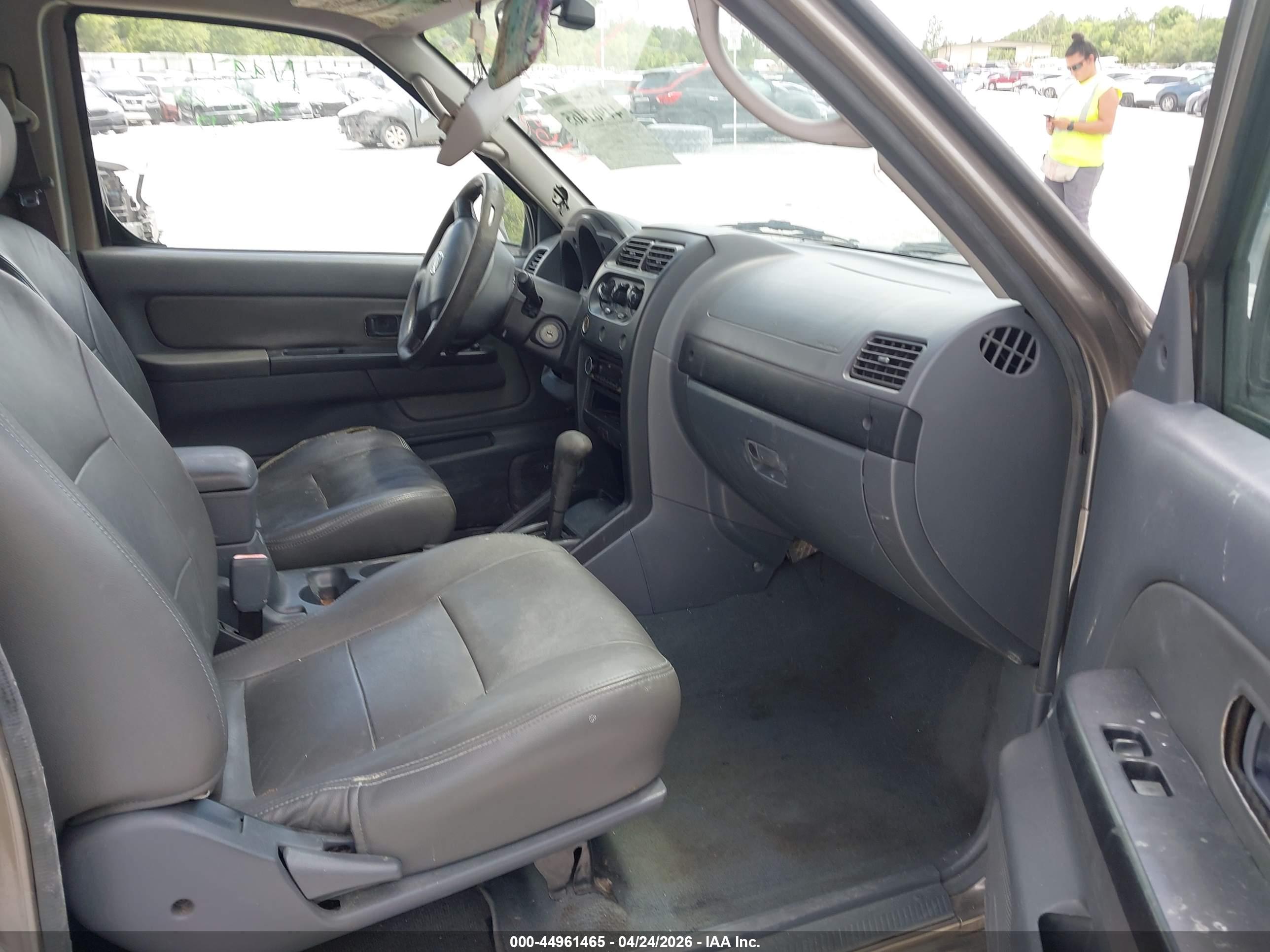 NISSAN XTERRA image 5