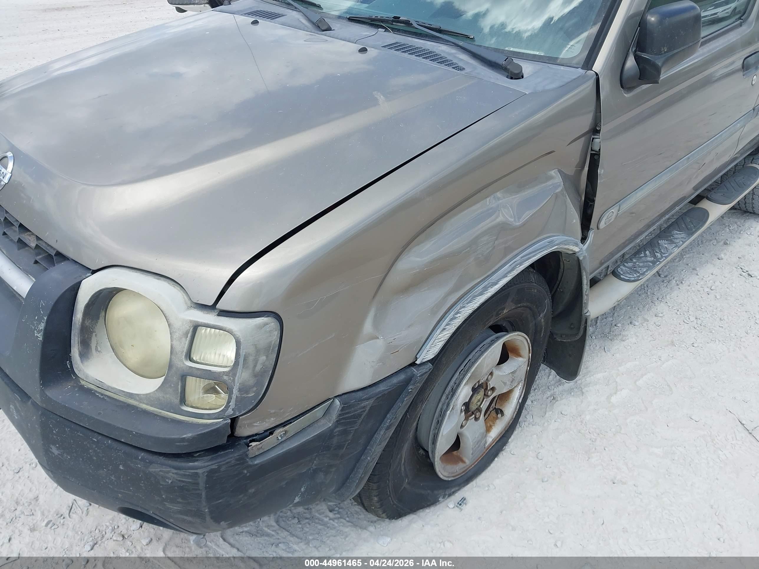 NISSAN XTERRA image 6