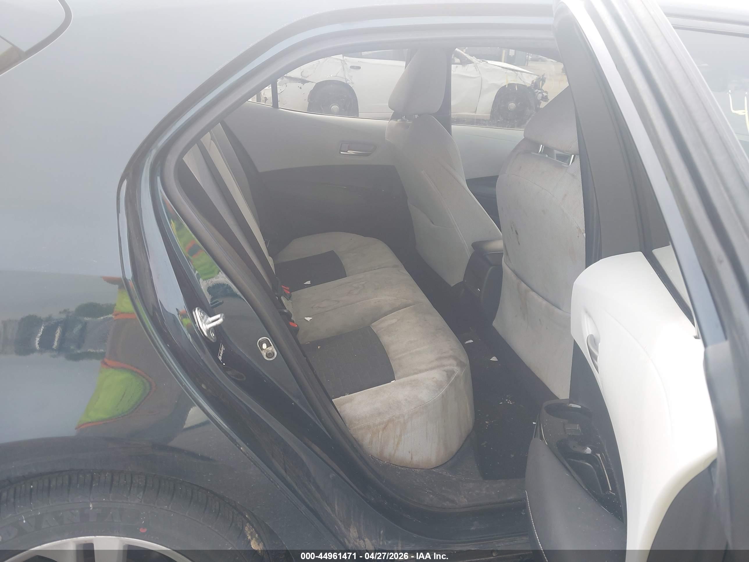 TOYOTA COROLLA image 8