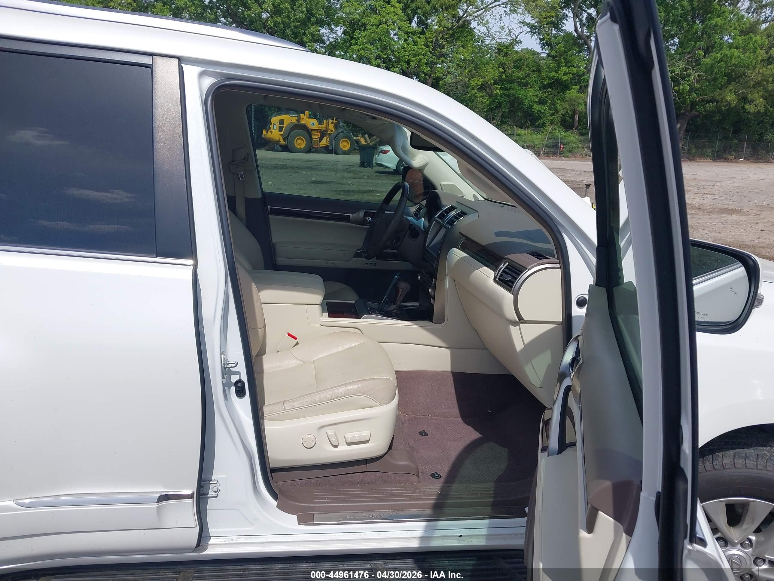 LEXUS GX image 5