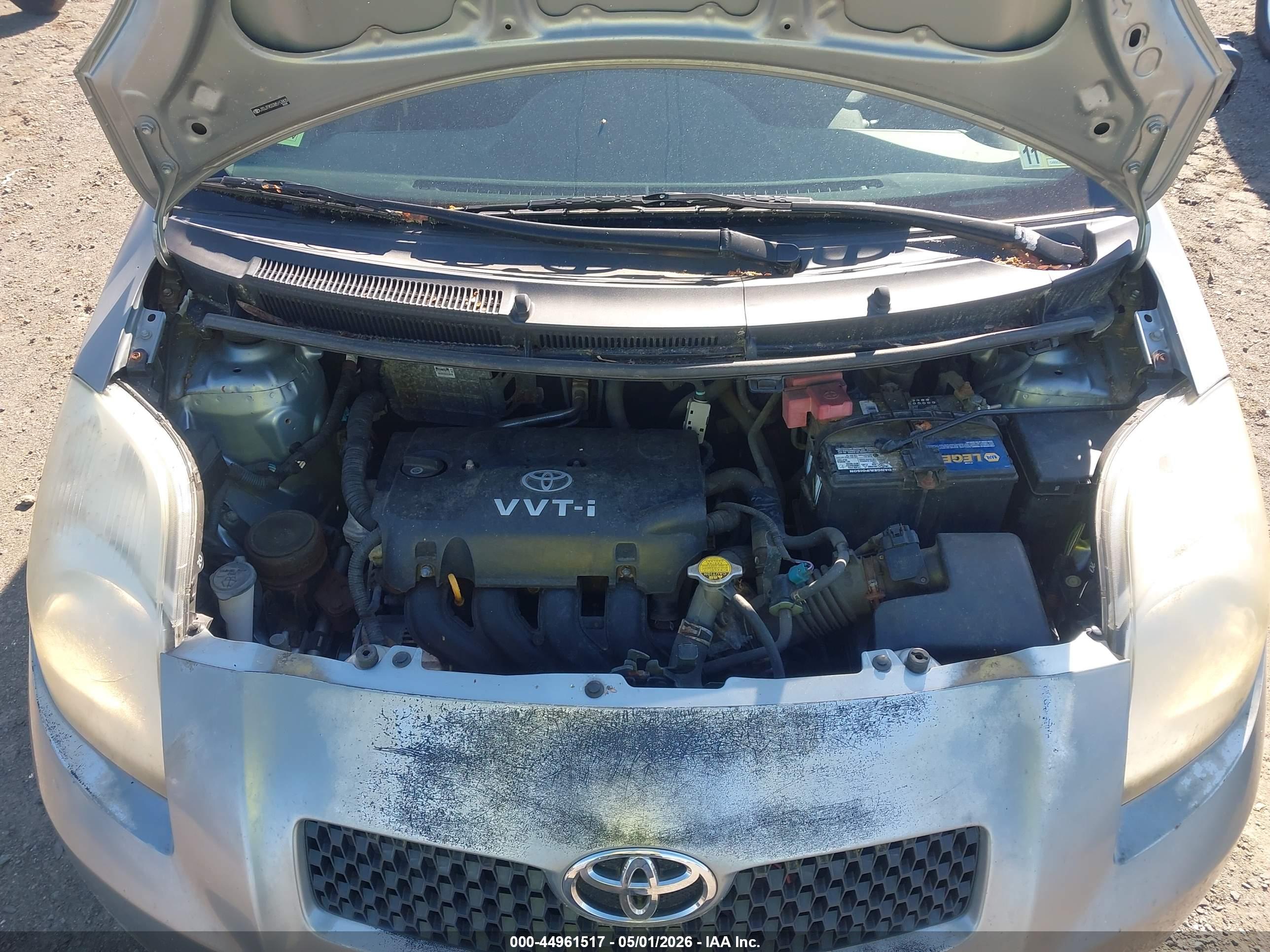TOYOTA YARIS image 10