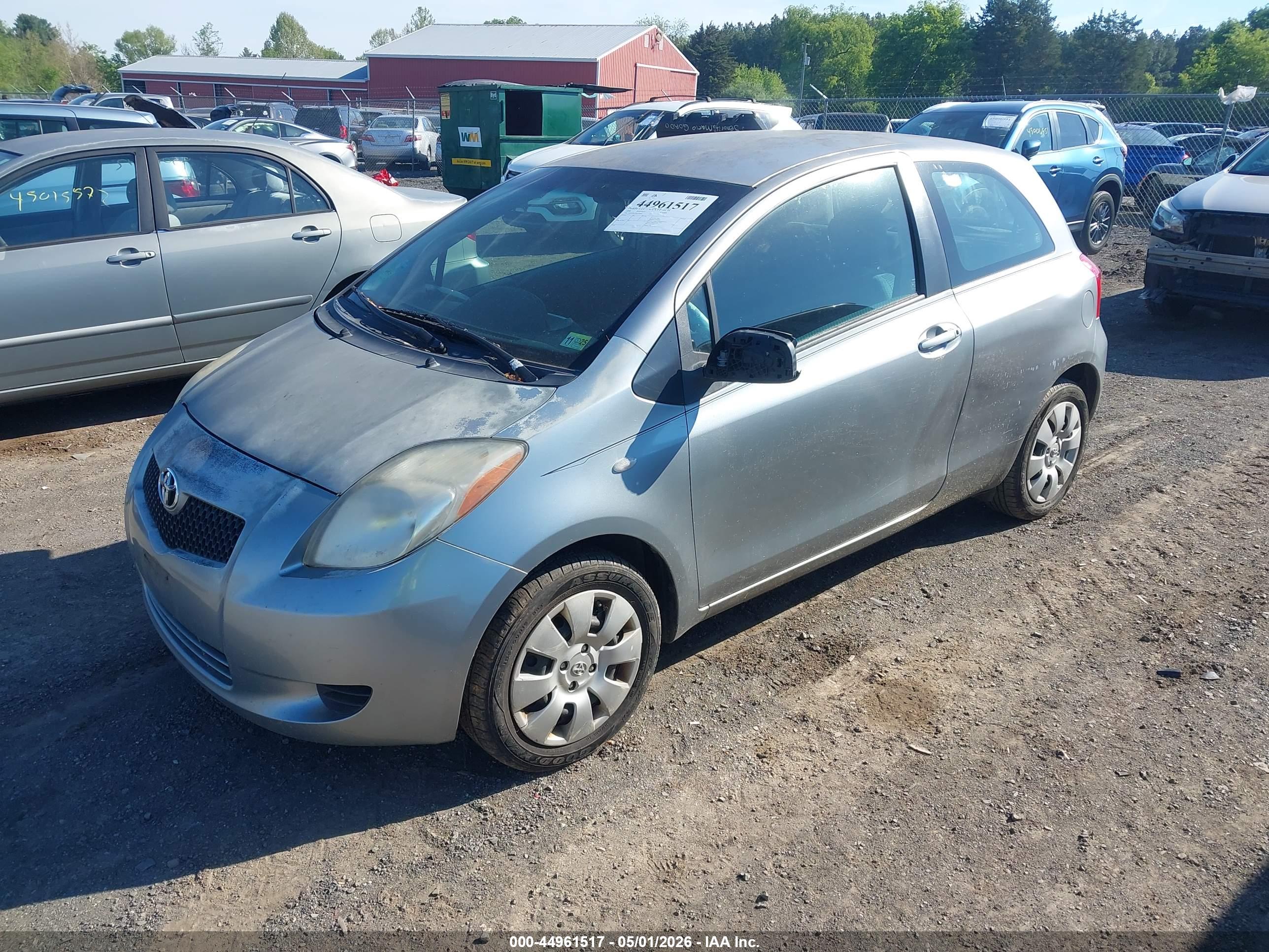 TOYOTA YARIS image 2