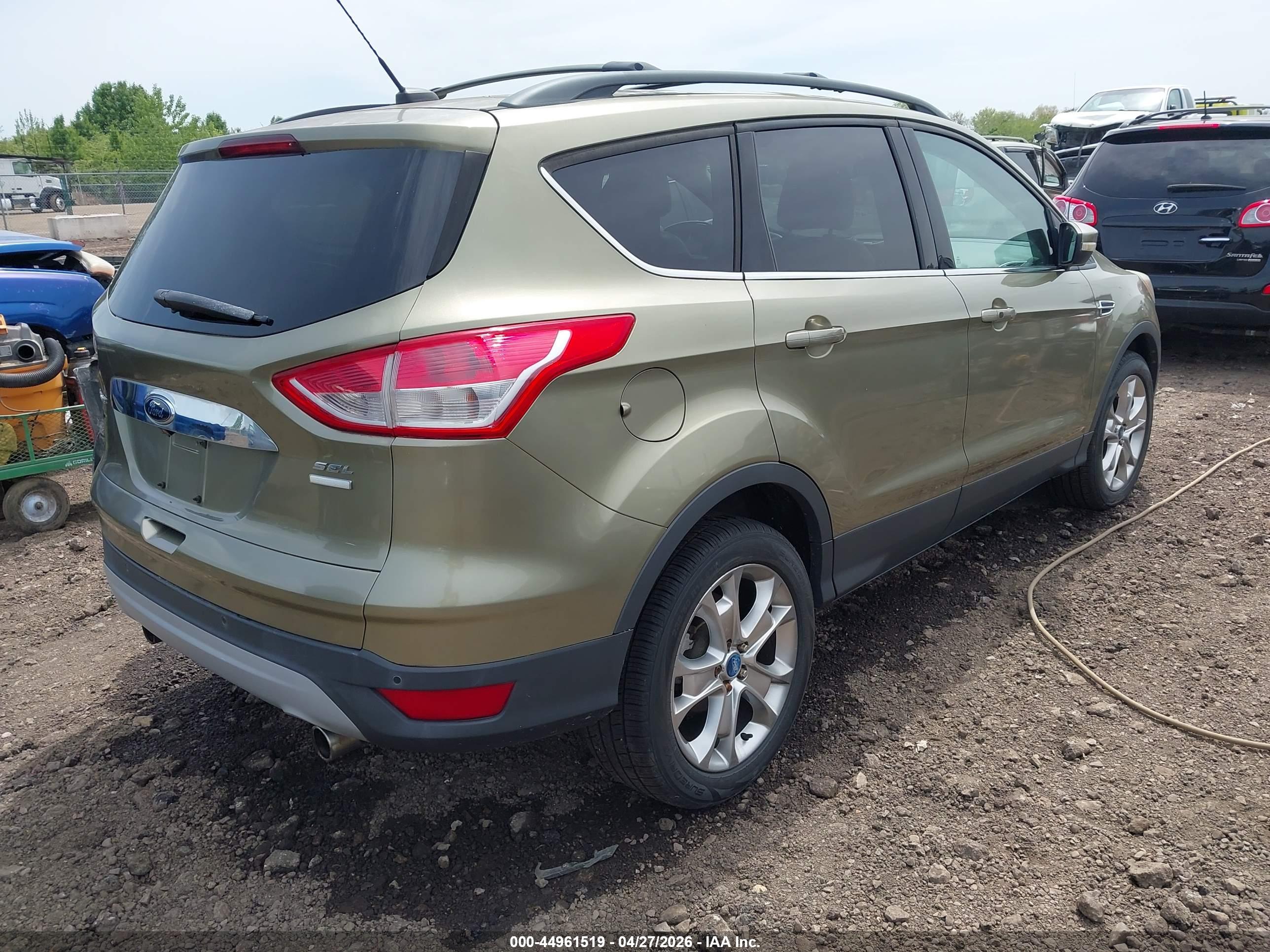 FORD ESCAPE image 4