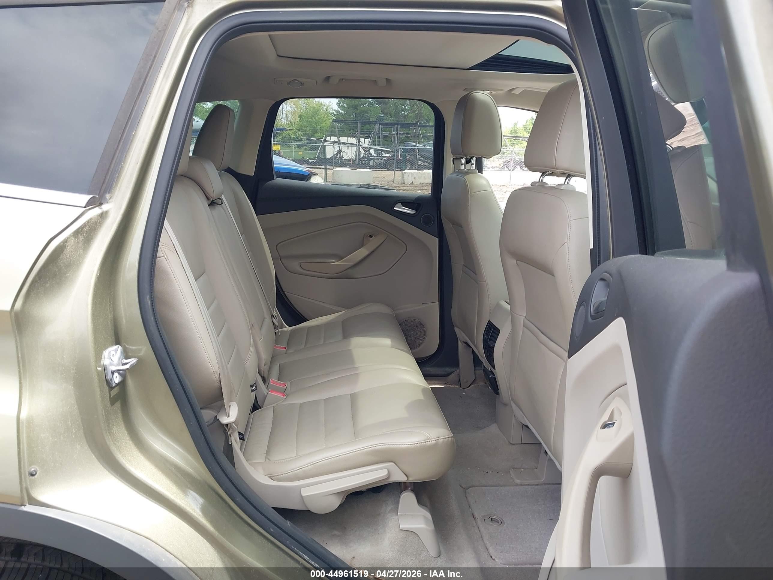FORD ESCAPE image 8
