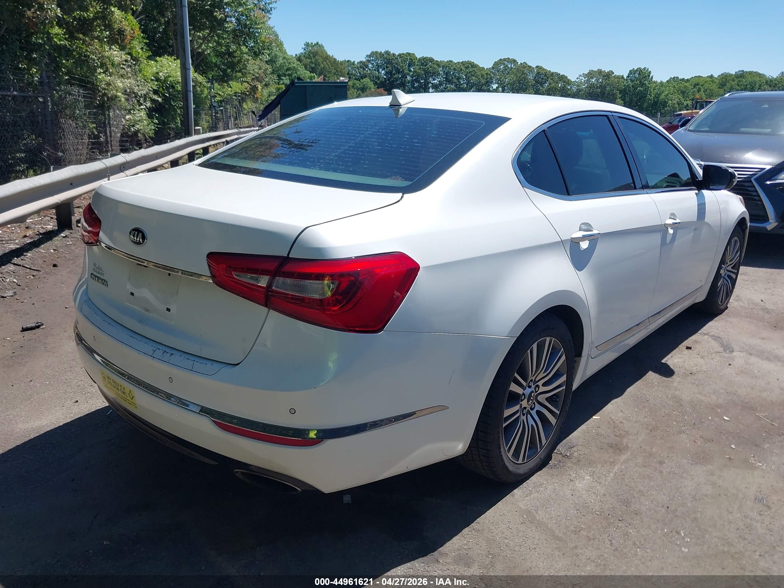 KIA CADENZA image 4