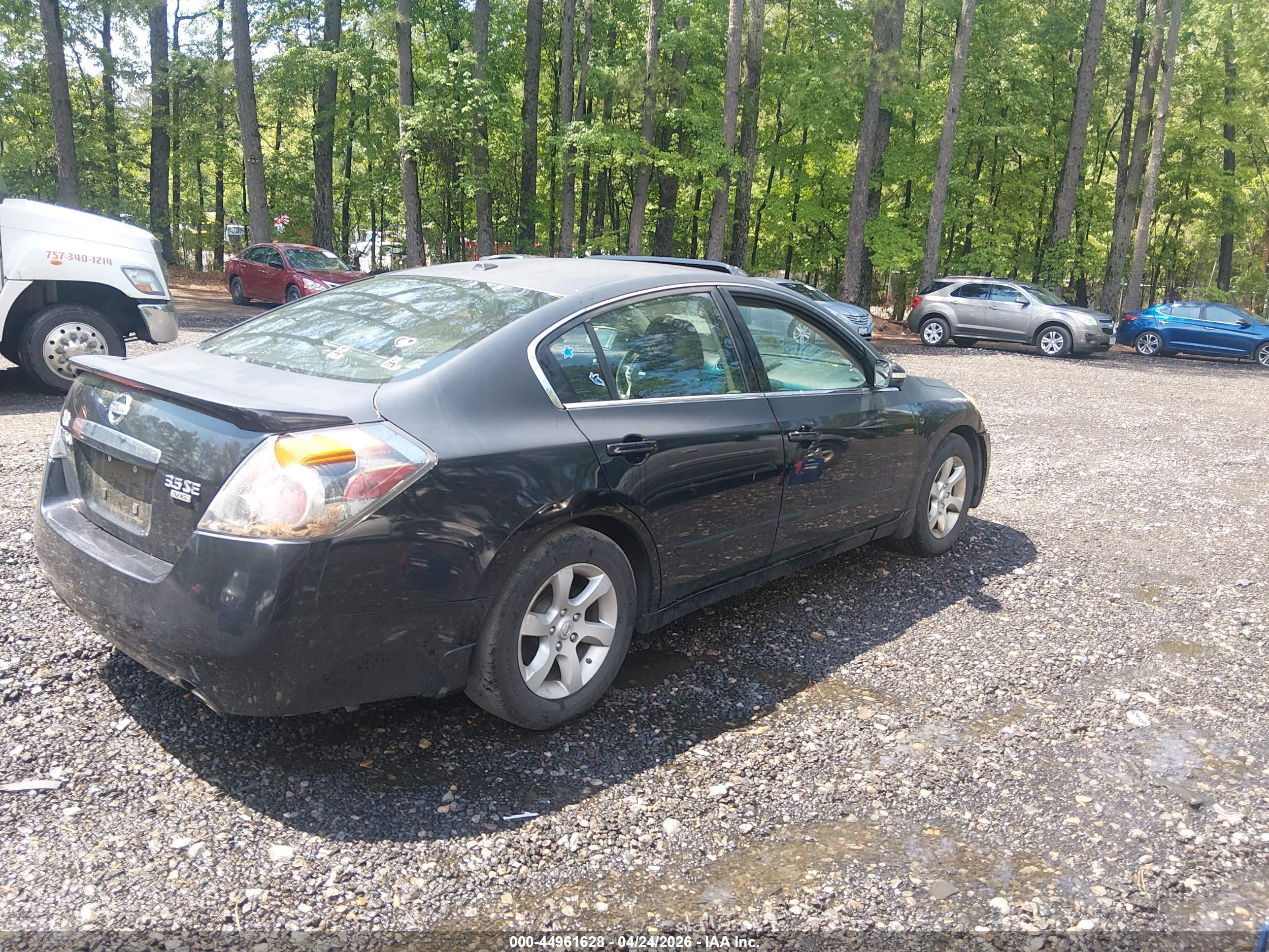 NISSAN ALTIMA image 4
