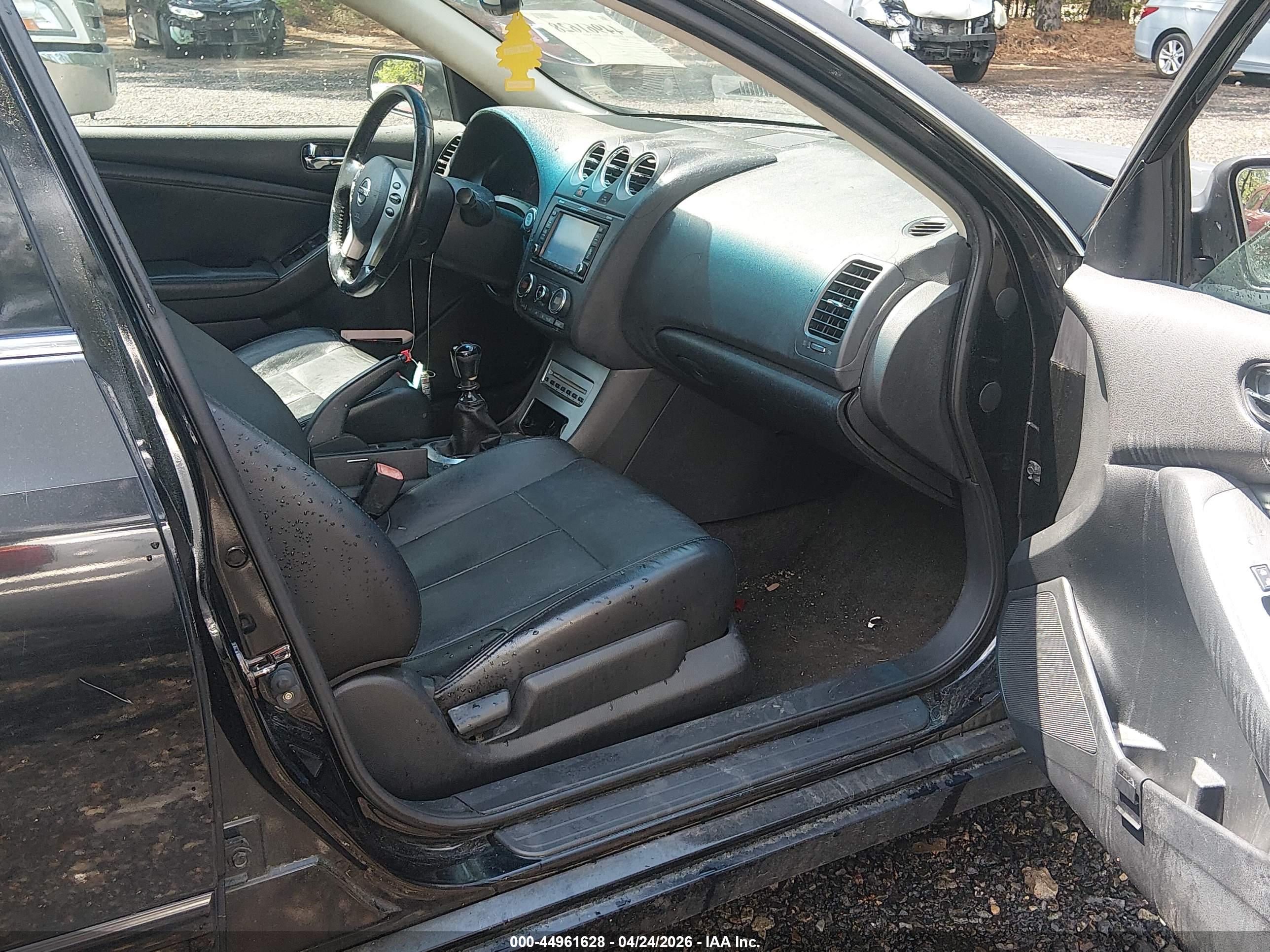 NISSAN ALTIMA image 5