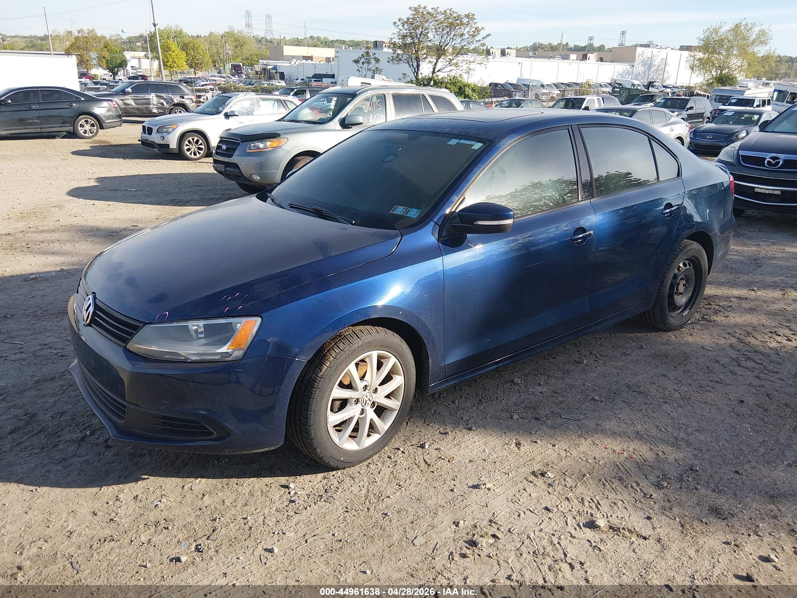 VOLKSWAGEN JETTA image 2