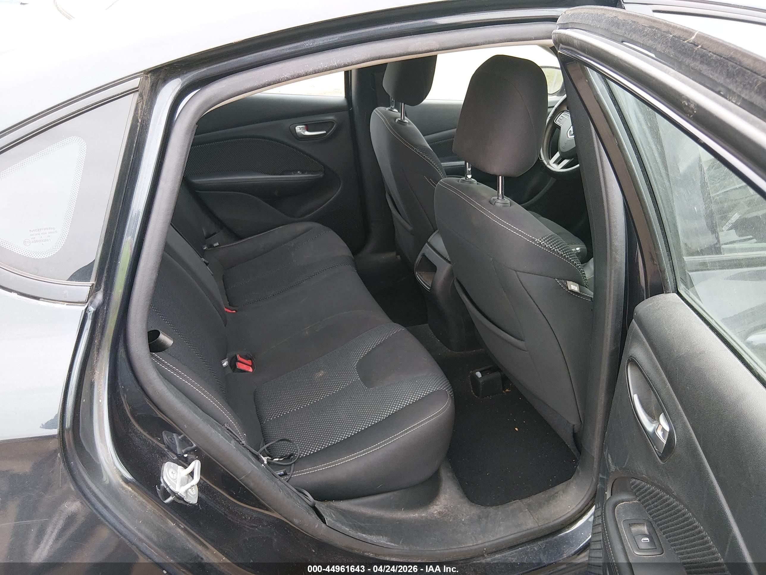 DODGE DART image 8