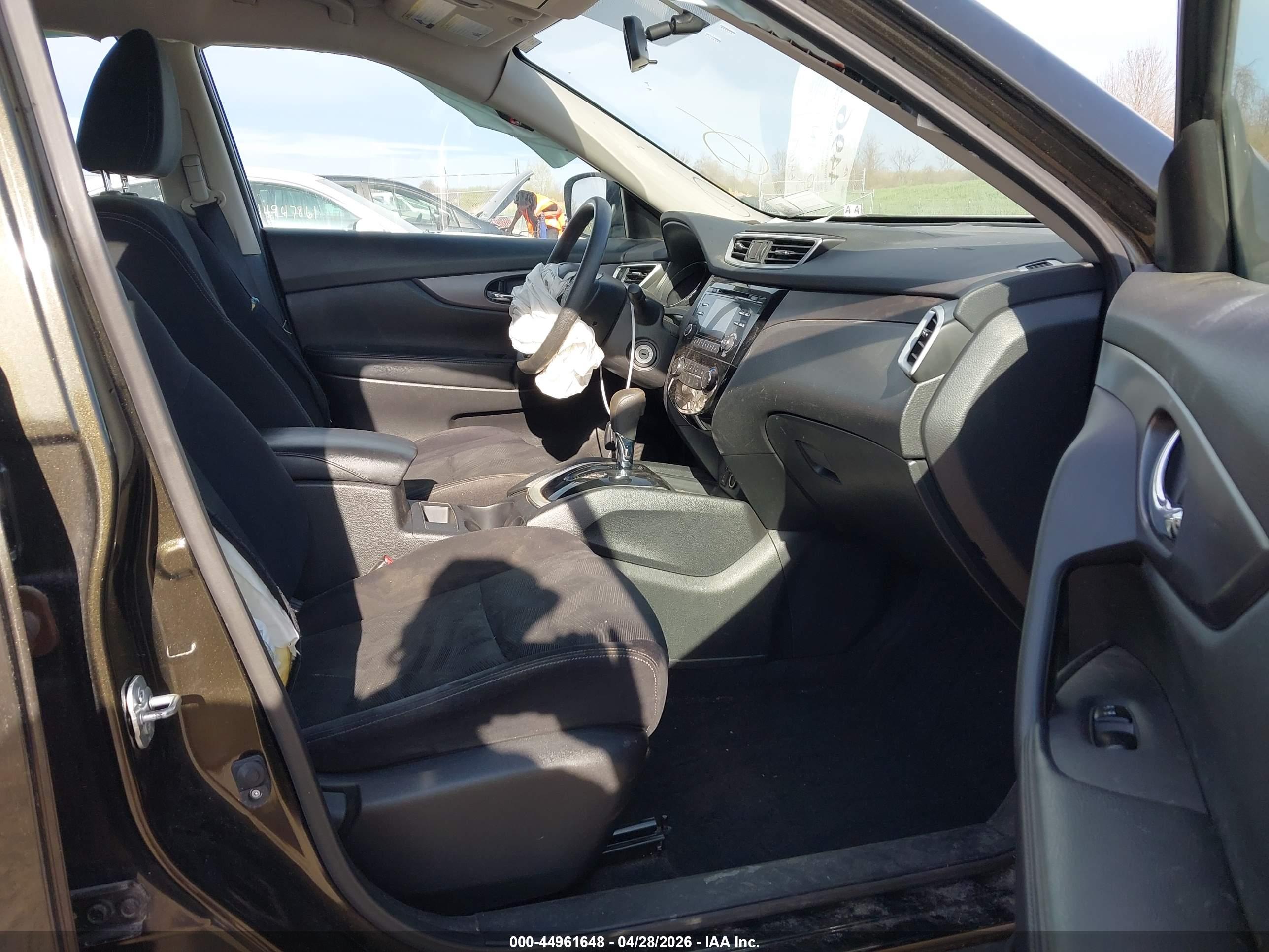 NISSAN ROGUE image 5