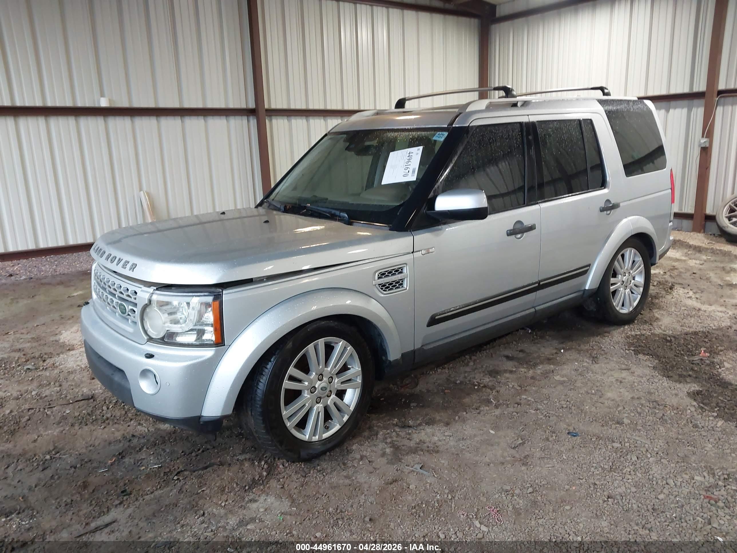 LAND ROVER image 2