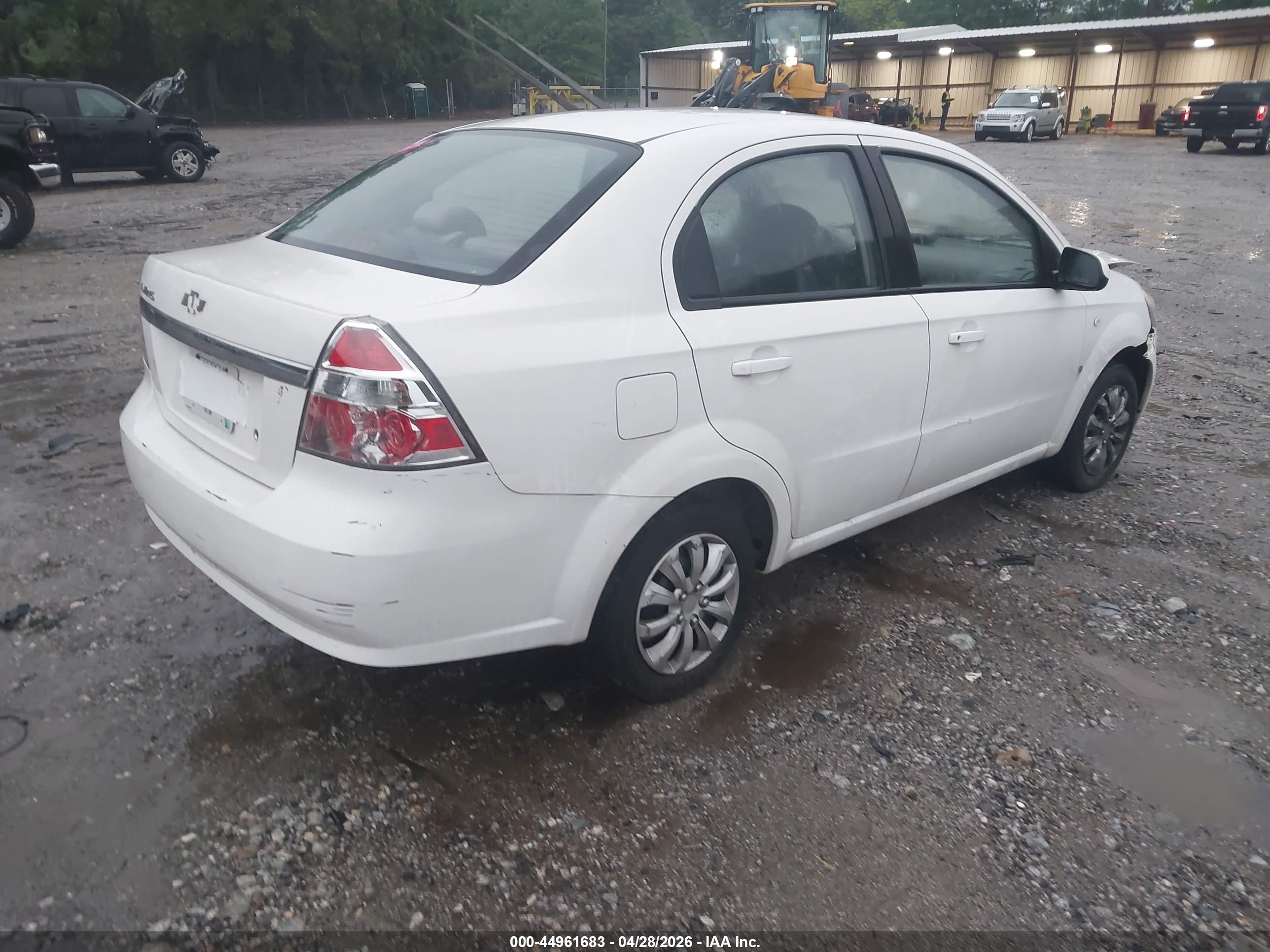 CHEVROLET AVEO image 4