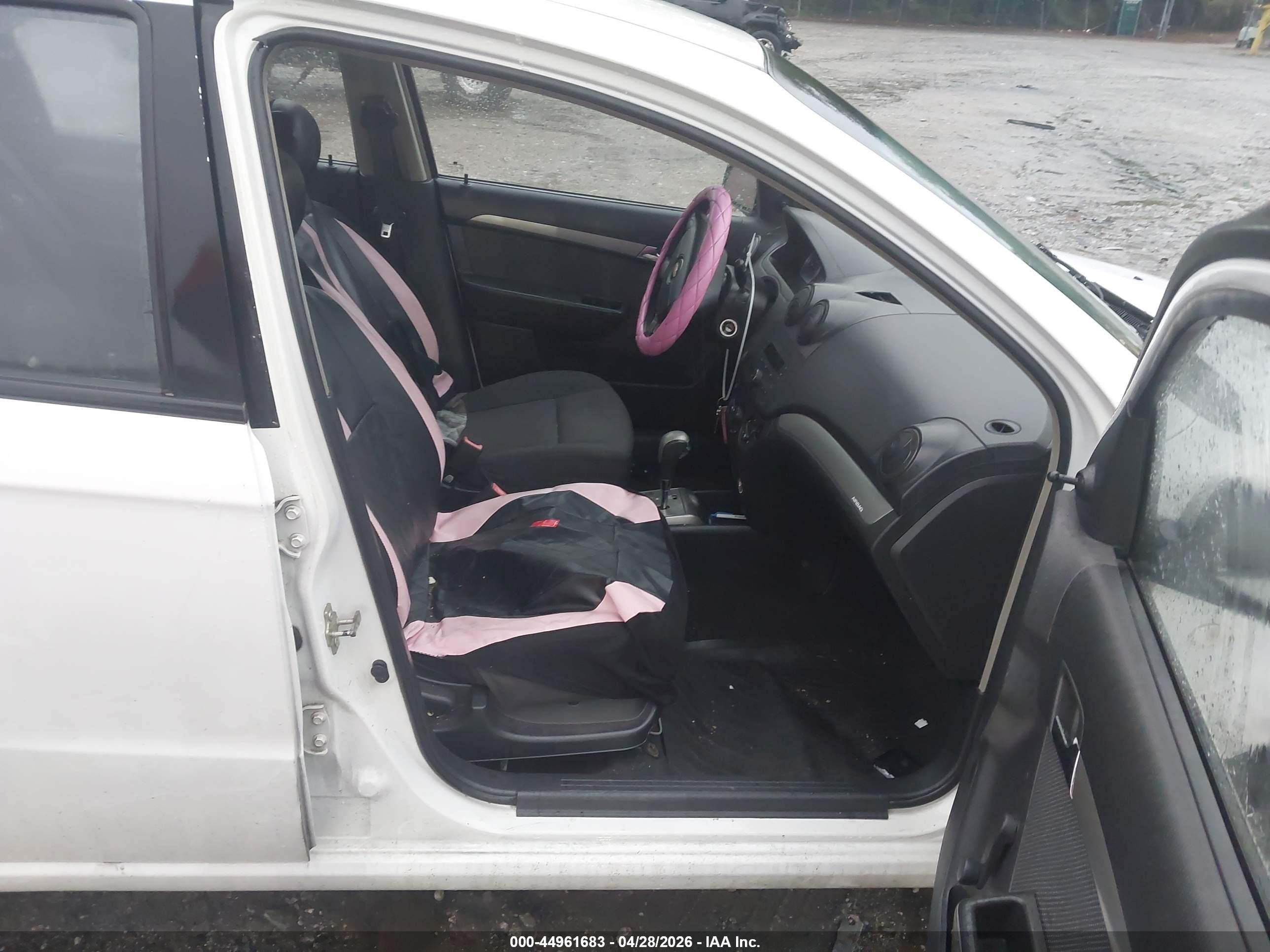CHEVROLET AVEO image 5